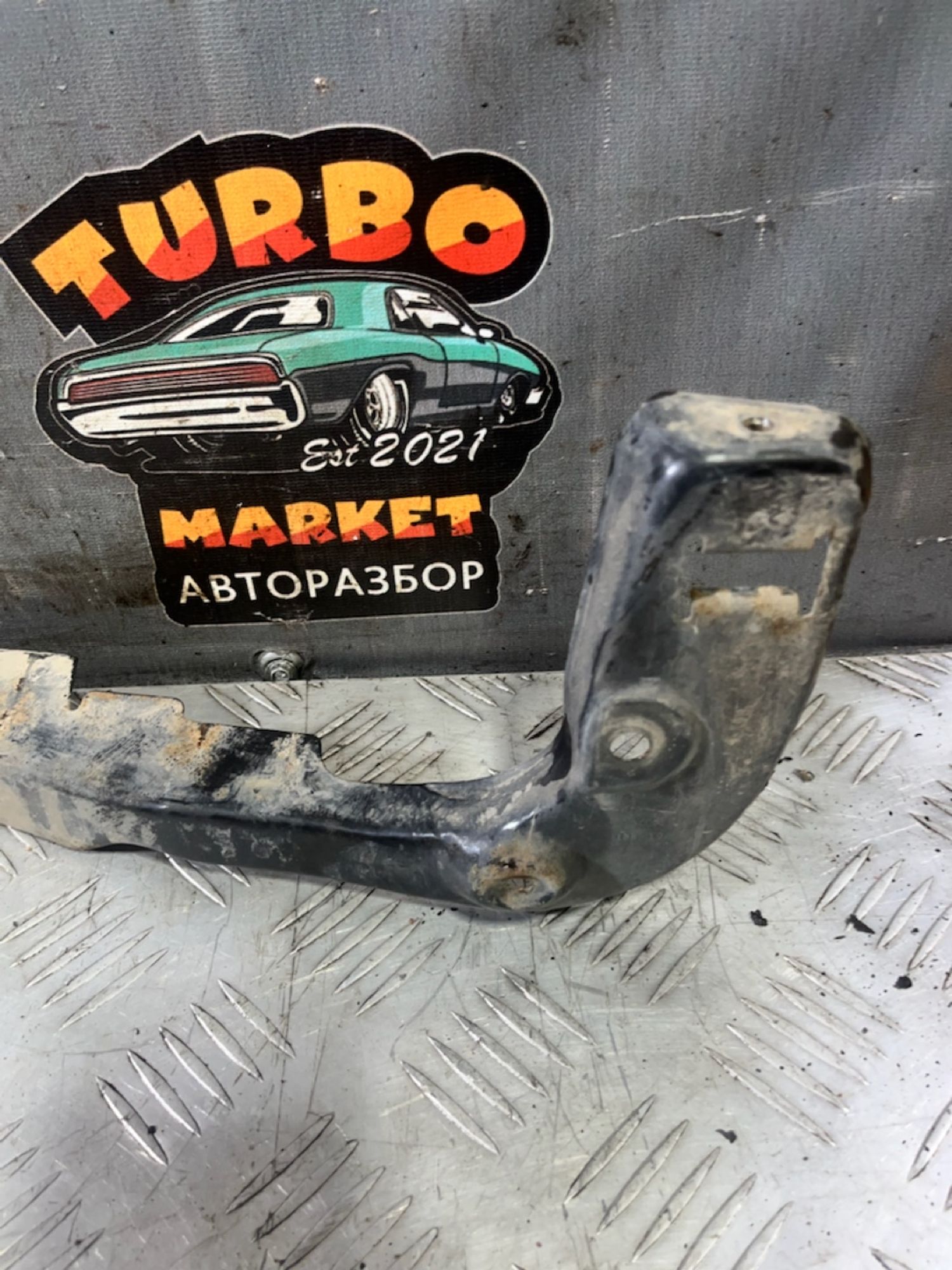 https://ycs.partsauto.market/partsauto-images/thmbs/userImages/7493bedda53ffbba18042670cc6fed05/part/38b2d8e5-f9dc-41be-aff6-d29c99362ae8_1728990285055.jpg