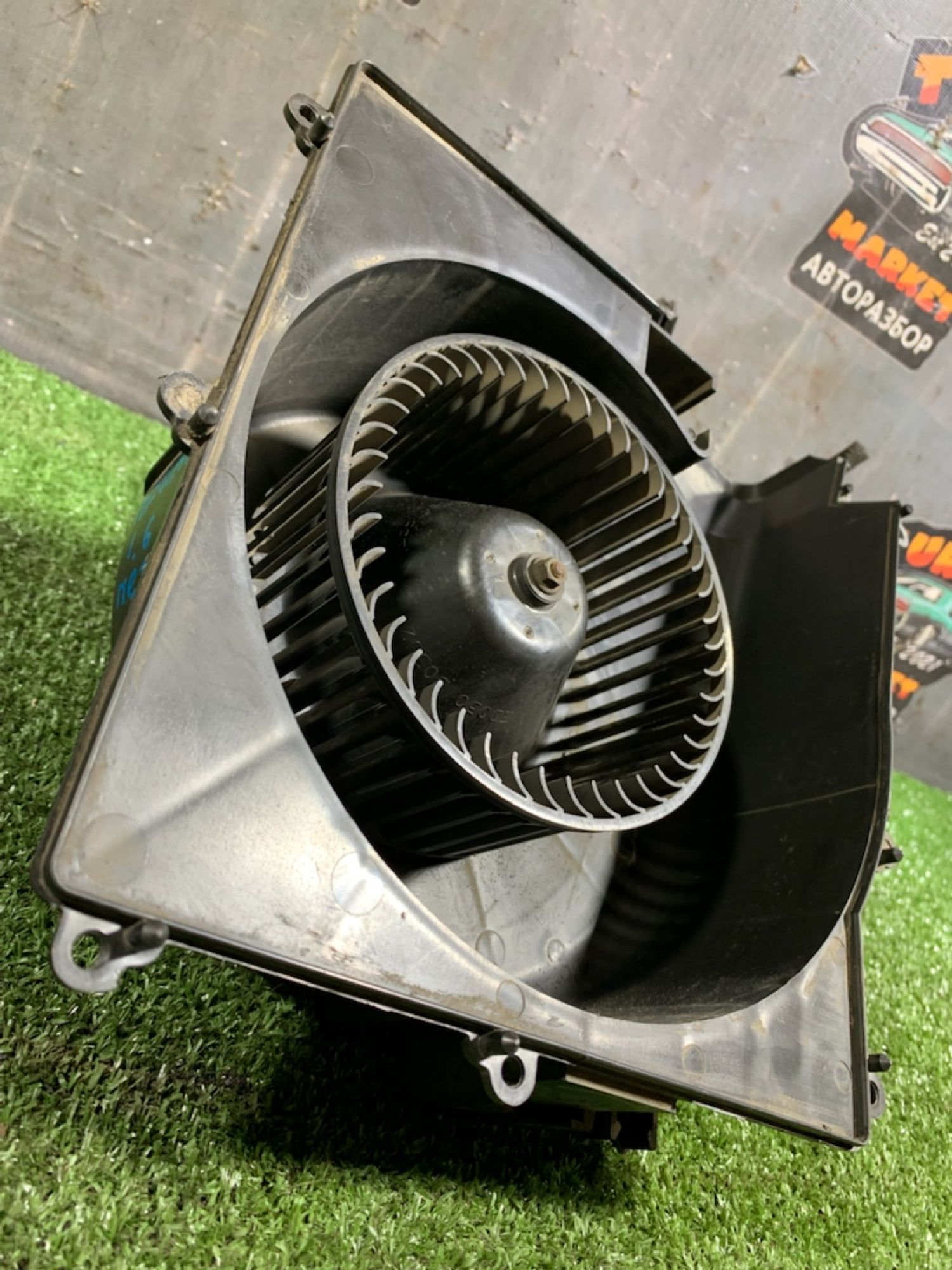 https://ycs.partsauto.market/partsauto-images/thmbs/userImages/7493bedda53ffbba18042670cc6fed05/part/3d729bcb-a631-44ed-8818-20c5a32b7461_1731329984765.jpg