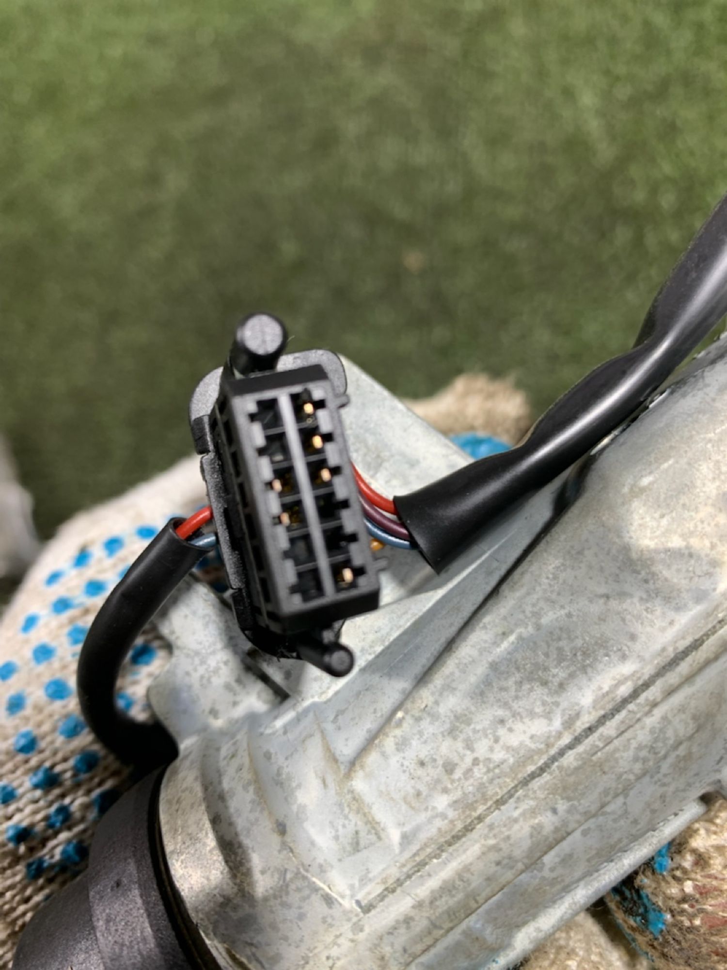 https://ycs.partsauto.market/partsauto-images/thmbs/userImages/7493bedda53ffbba18042670cc6fed05/part/3e36cc27-0a1b-45ba-9970-4eaa1c667f42_1738144092688.jpg