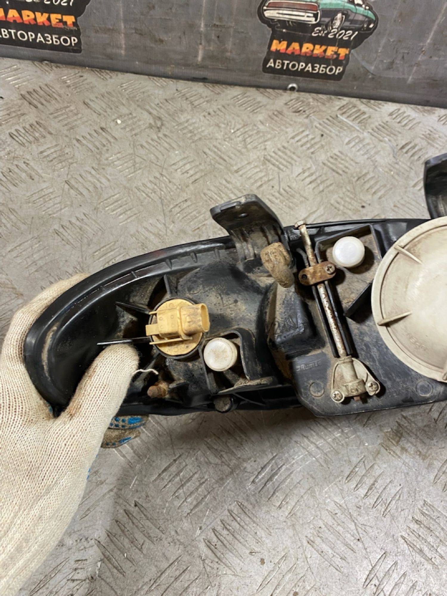 https://ycs.partsauto.market/partsauto-images/thmbs/userImages/7493bedda53ffbba18042670cc6fed05/part/3f1dae58-8ab0-41ea-aef5-26ea8470d088_1725628061787.jpg