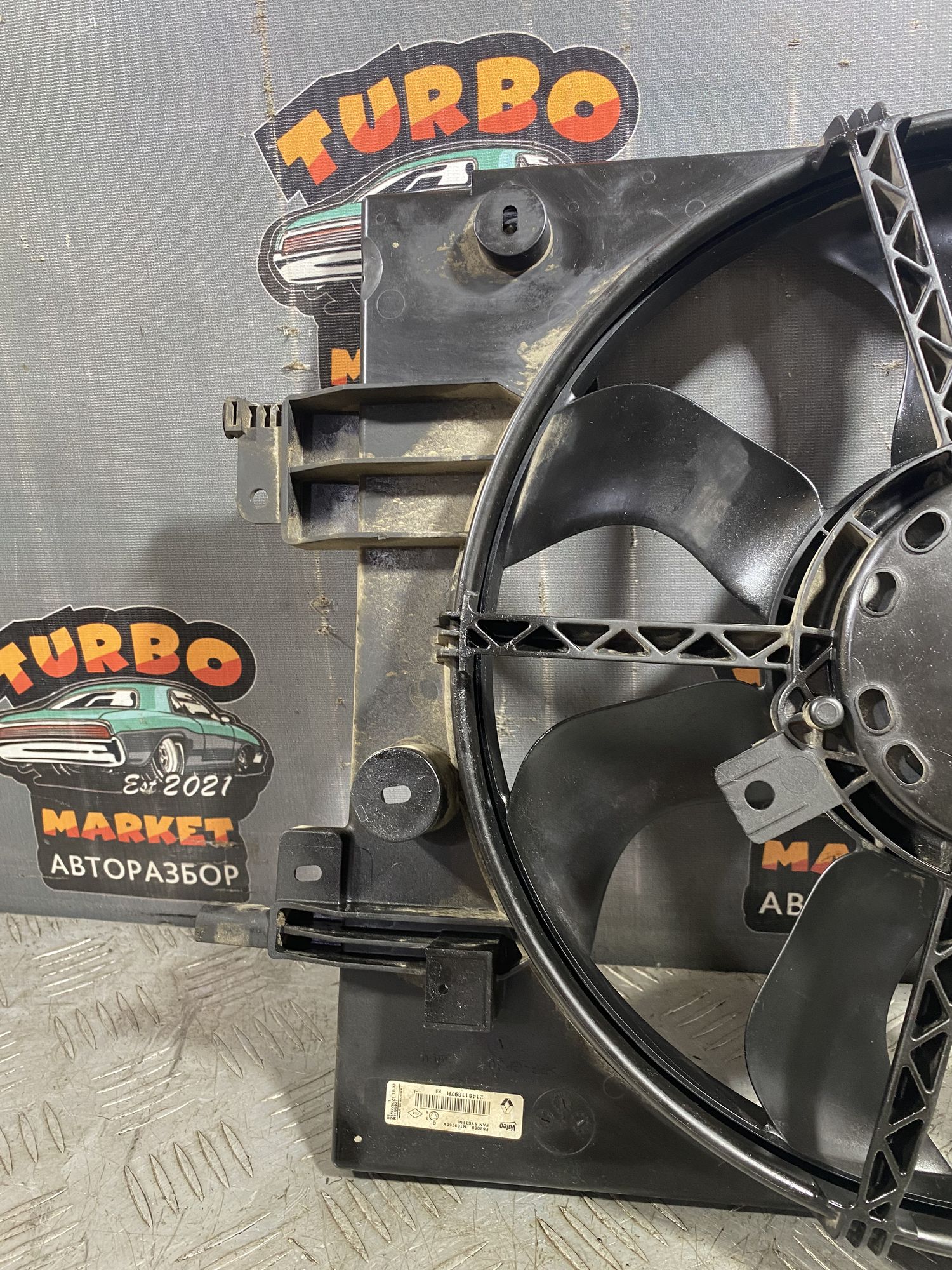 https://ycs.partsauto.market/partsauto-images/thmbs/userImages/7493bedda53ffbba18042670cc6fed05/part/3f6efc5f-8b03-4fa7-93f8-cf872b8fdfd0_1718890750936.jpg