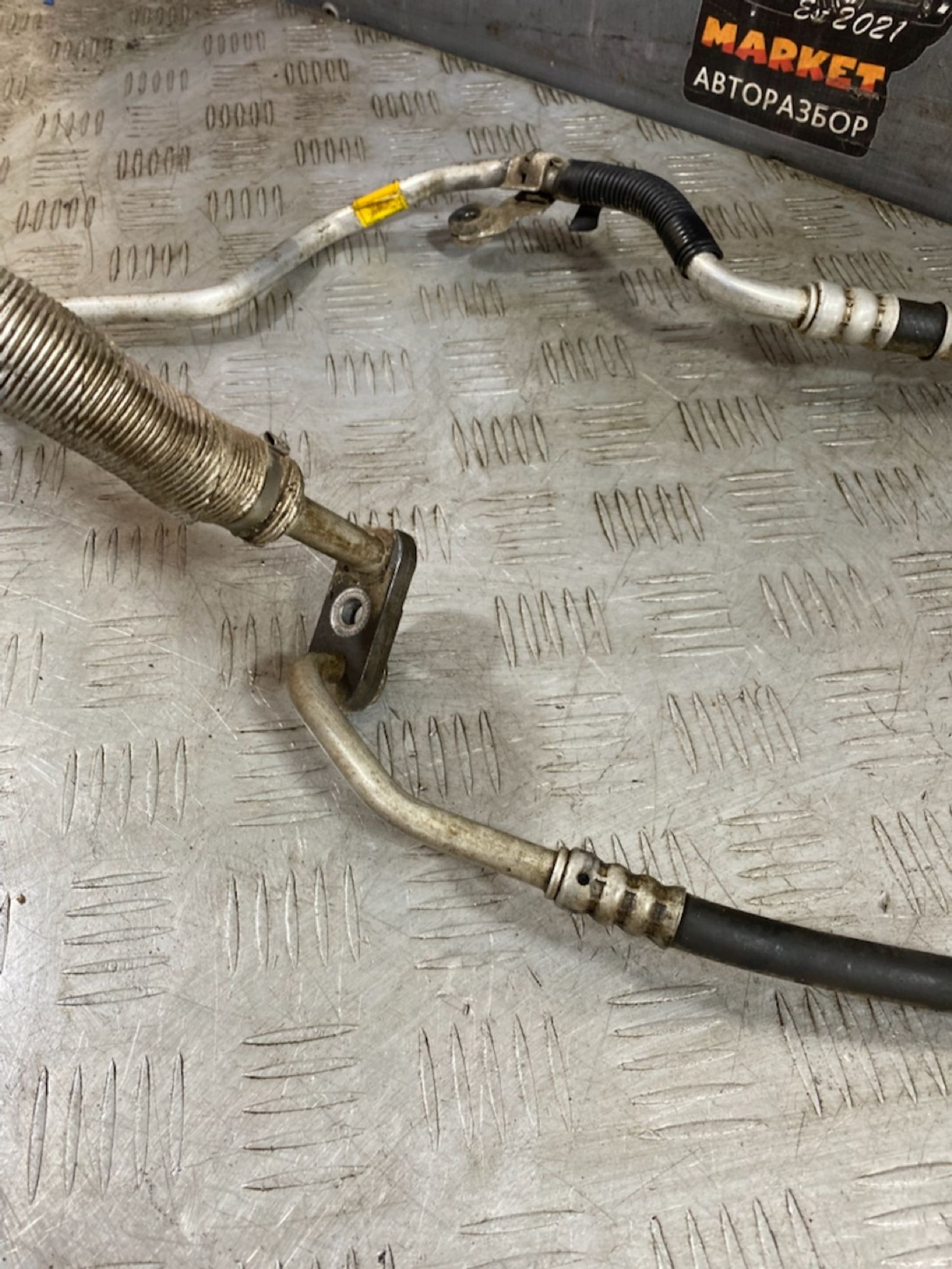 https://ycs.partsauto.market/partsauto-images/thmbs/userImages/7493bedda53ffbba18042670cc6fed05/part/3f9e8dce-a103-482b-9bc6-41781ebac6a6_1725544955325.jpg