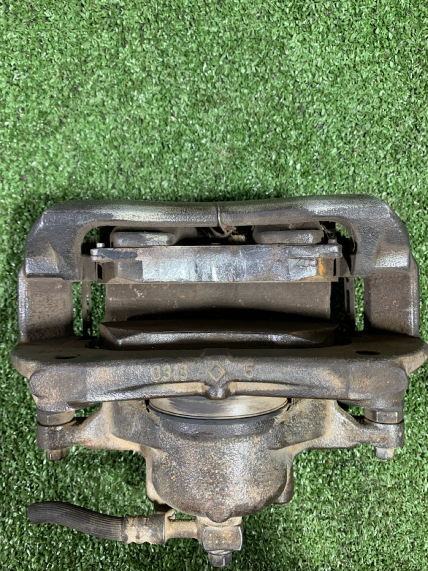 https://ycs.partsauto.market/partsauto-images/thmbs/userImages/7493bedda53ffbba18042670cc6fed05/part/40410381-8c60-4a73-bfbe-c6be86fc0de1_1732657112916.jpg