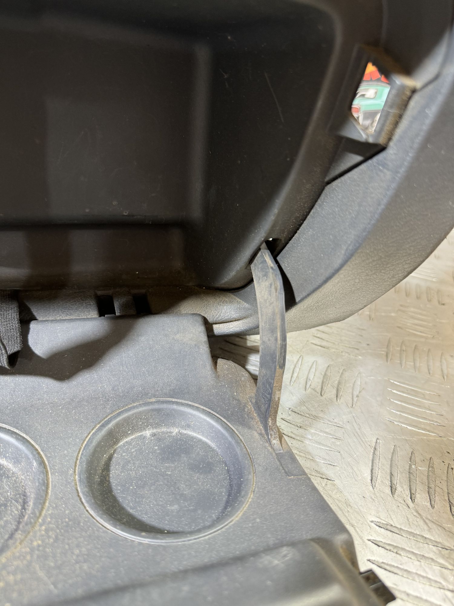 https://ycs.partsauto.market/partsauto-images/thmbs/userImages/7493bedda53ffbba18042670cc6fed05/part/407f0cd8-986d-467b-8a97-720eab70927d_1718193668010.jpg