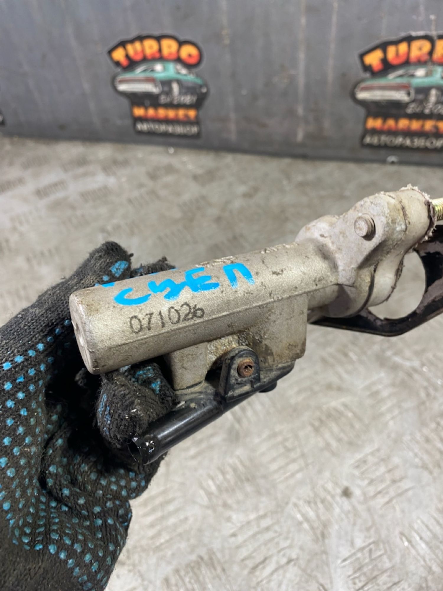 https://ycs.partsauto.market/partsauto-images/thmbs/userImages/7493bedda53ffbba18042670cc6fed05/part/40b3ba5f-1709-4683-9413-ef1d545fd096_1725019131708.jpg