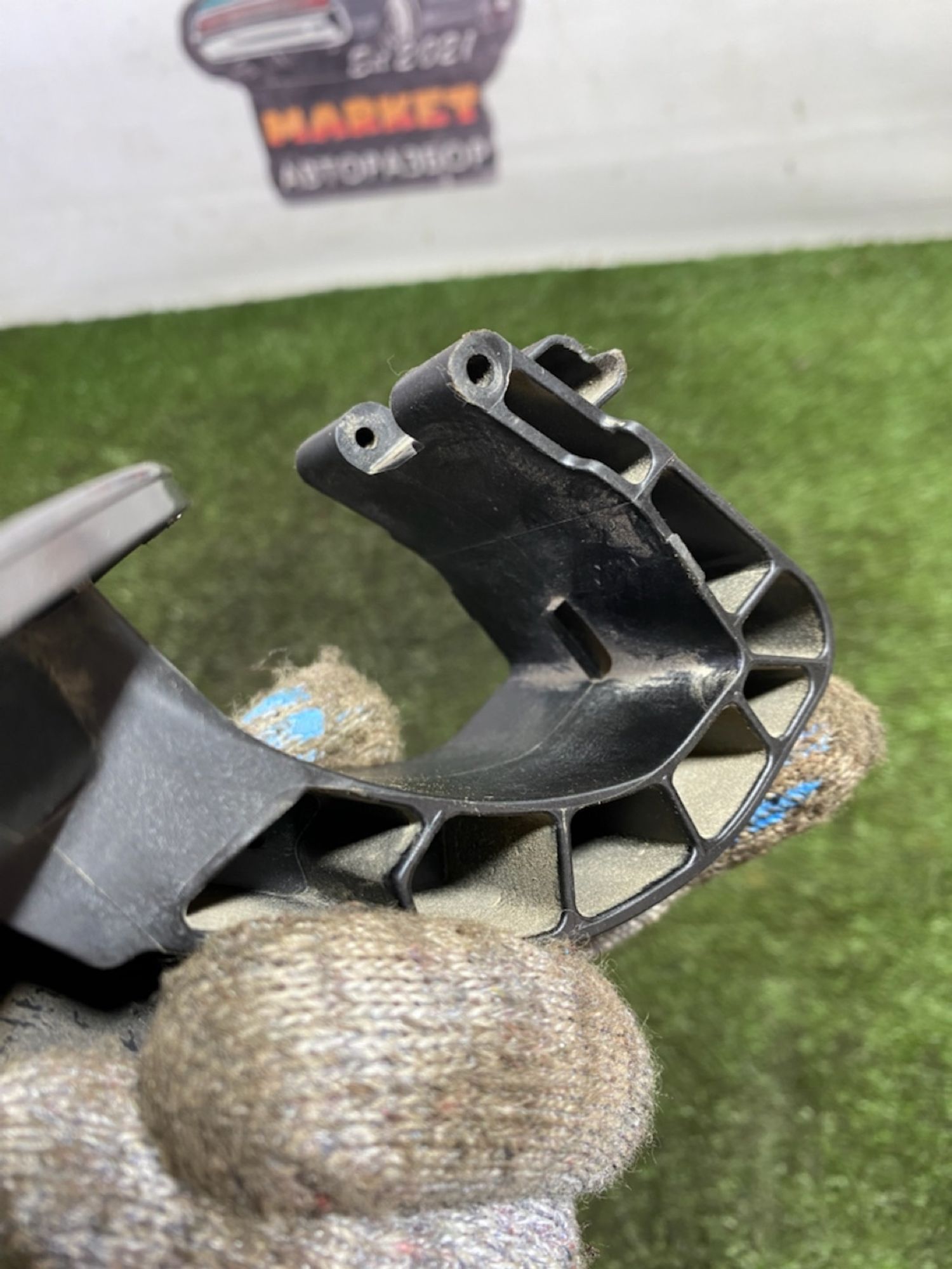https://ycs.partsauto.market/partsauto-images/thmbs/userImages/7493bedda53ffbba18042670cc6fed05/part/411a8967-55e8-4826-a34d-13d9c78f657a_1748873059979.jpg