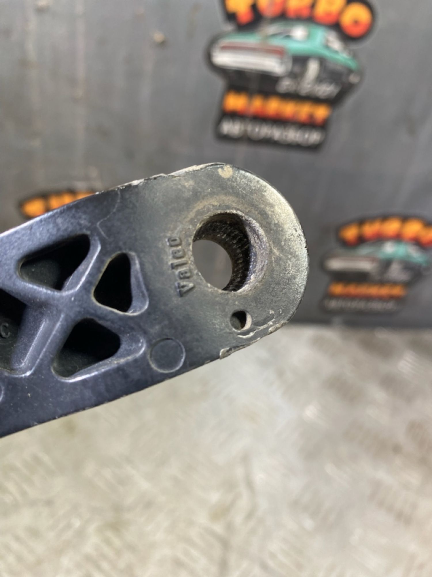 https://ycs.partsauto.market/partsauto-images/thmbs/userImages/7493bedda53ffbba18042670cc6fed05/part/414f544c-0f3d-4f67-983f-564838b31b5e_1723124512734.jpg