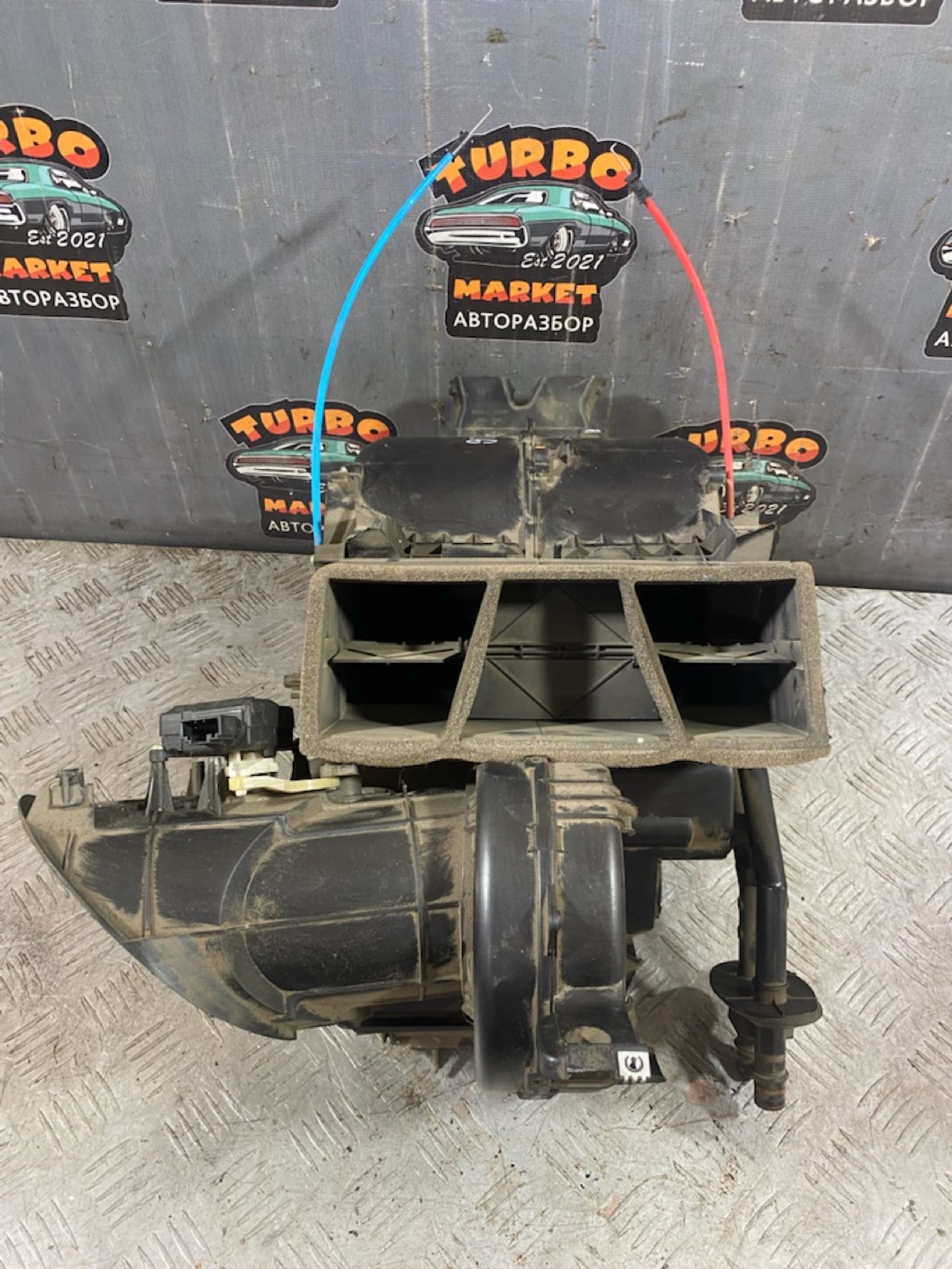 https://ycs.partsauto.market/partsauto-images/thmbs/userImages/7493bedda53ffbba18042670cc6fed05/part/42407388-962f-4003-a984-59a6a27e9ff3_1721828266717.jpg