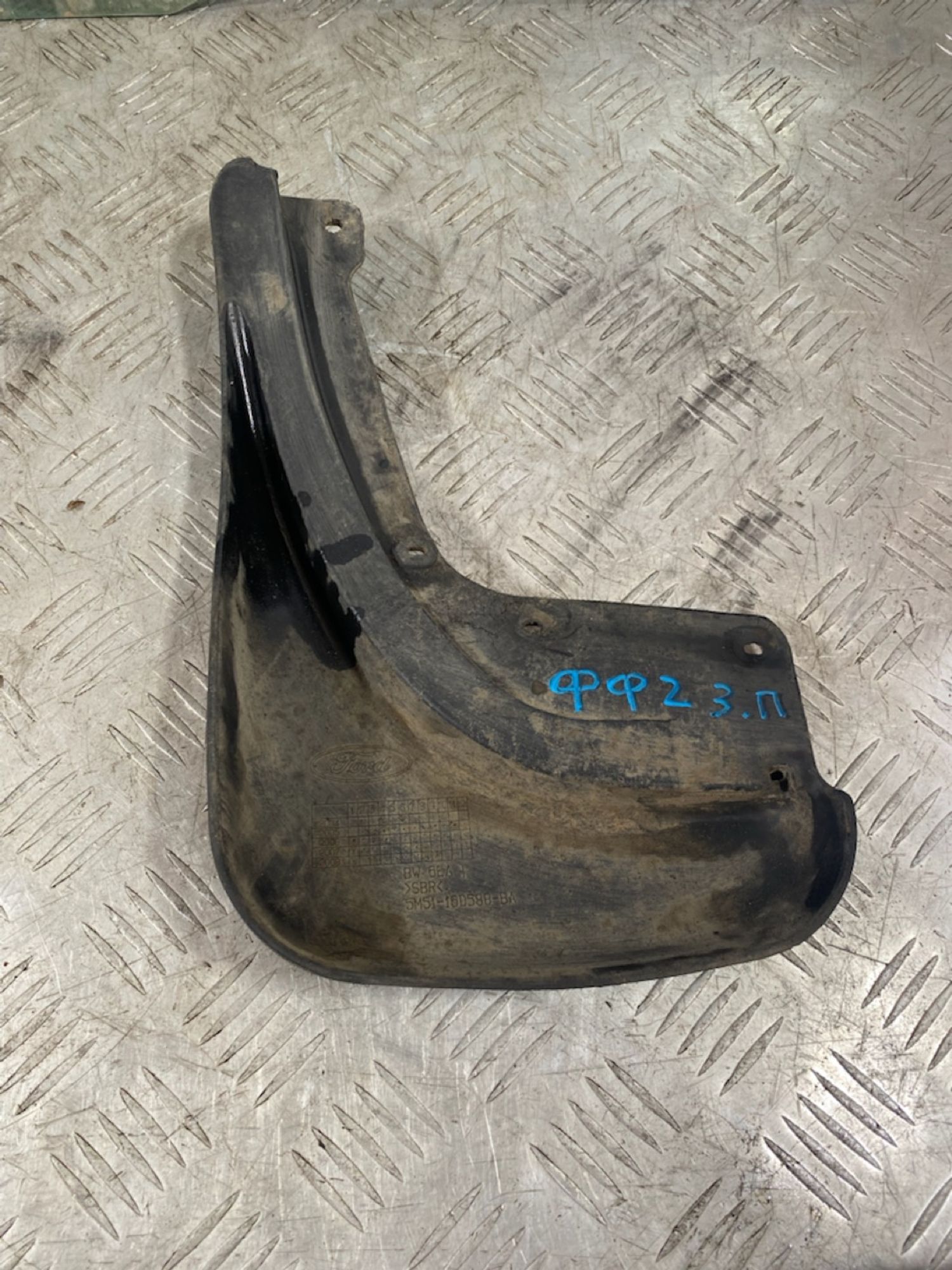 https://ycs.partsauto.market/partsauto-images/thmbs/userImages/7493bedda53ffbba18042670cc6fed05/part/44fdd912-e4e6-4046-91e1-bf4d64b97c26_1721139510300.jpg