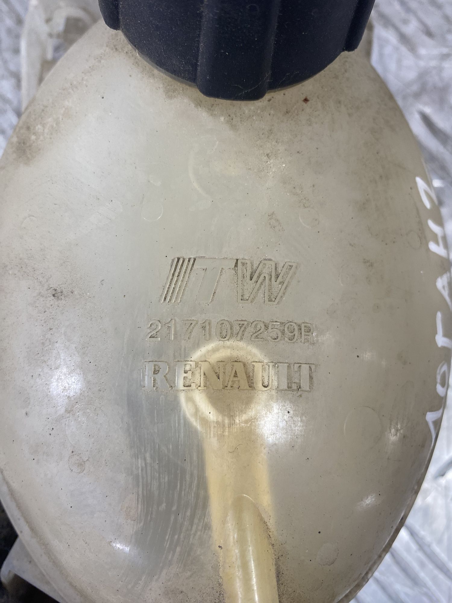 https://ycs.partsauto.market/partsauto-images/thmbs/userImages/7493bedda53ffbba18042670cc6fed05/part/478b6374-2523-47b6-a50e-8c793045d0a3_1718801781925.jpg