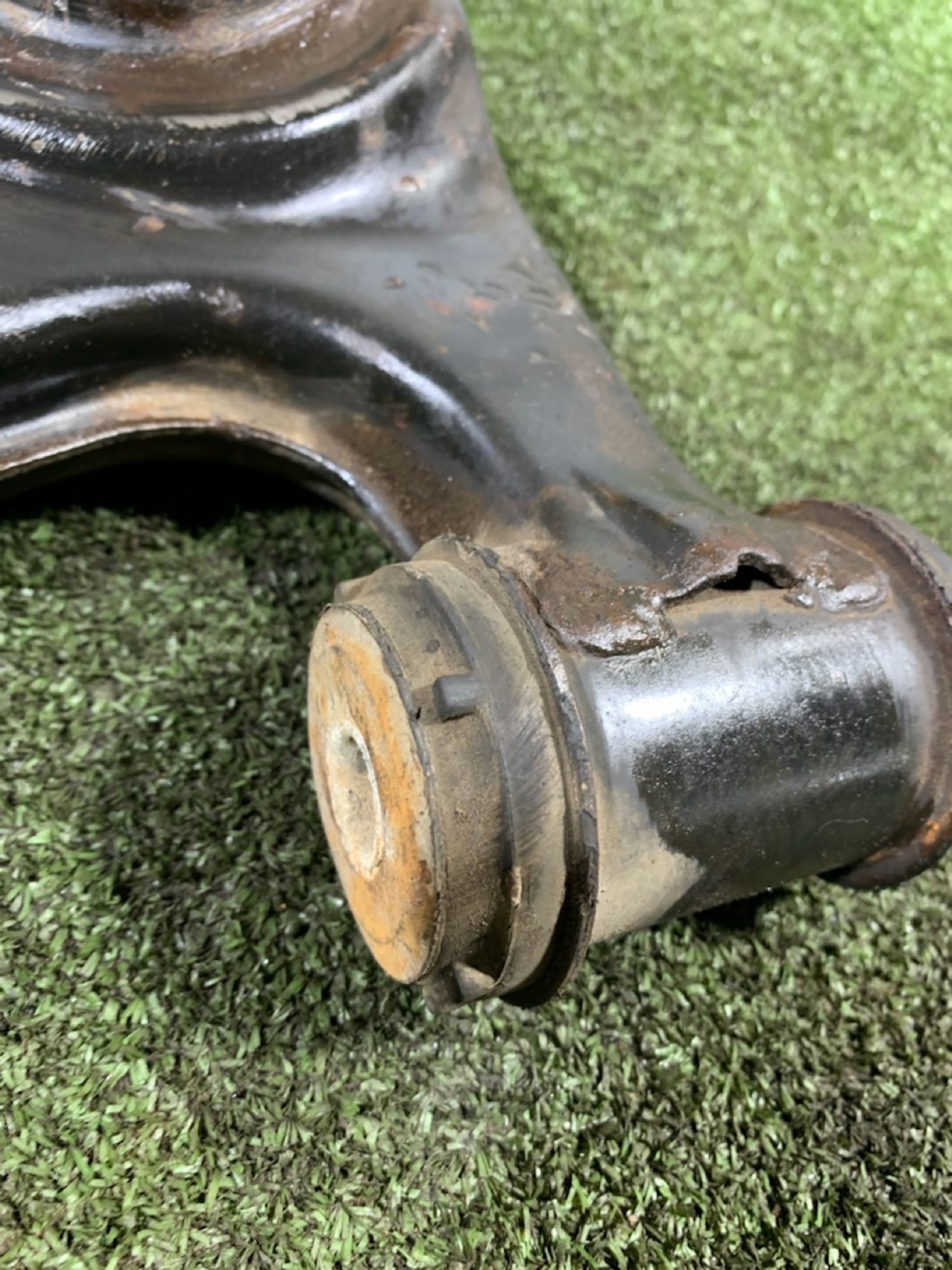 https://ycs.partsauto.market/partsauto-images/thmbs/userImages/7493bedda53ffbba18042670cc6fed05/part/4a28079c-9d63-4106-8038-62327fc6a67d_1735283770891.jpg