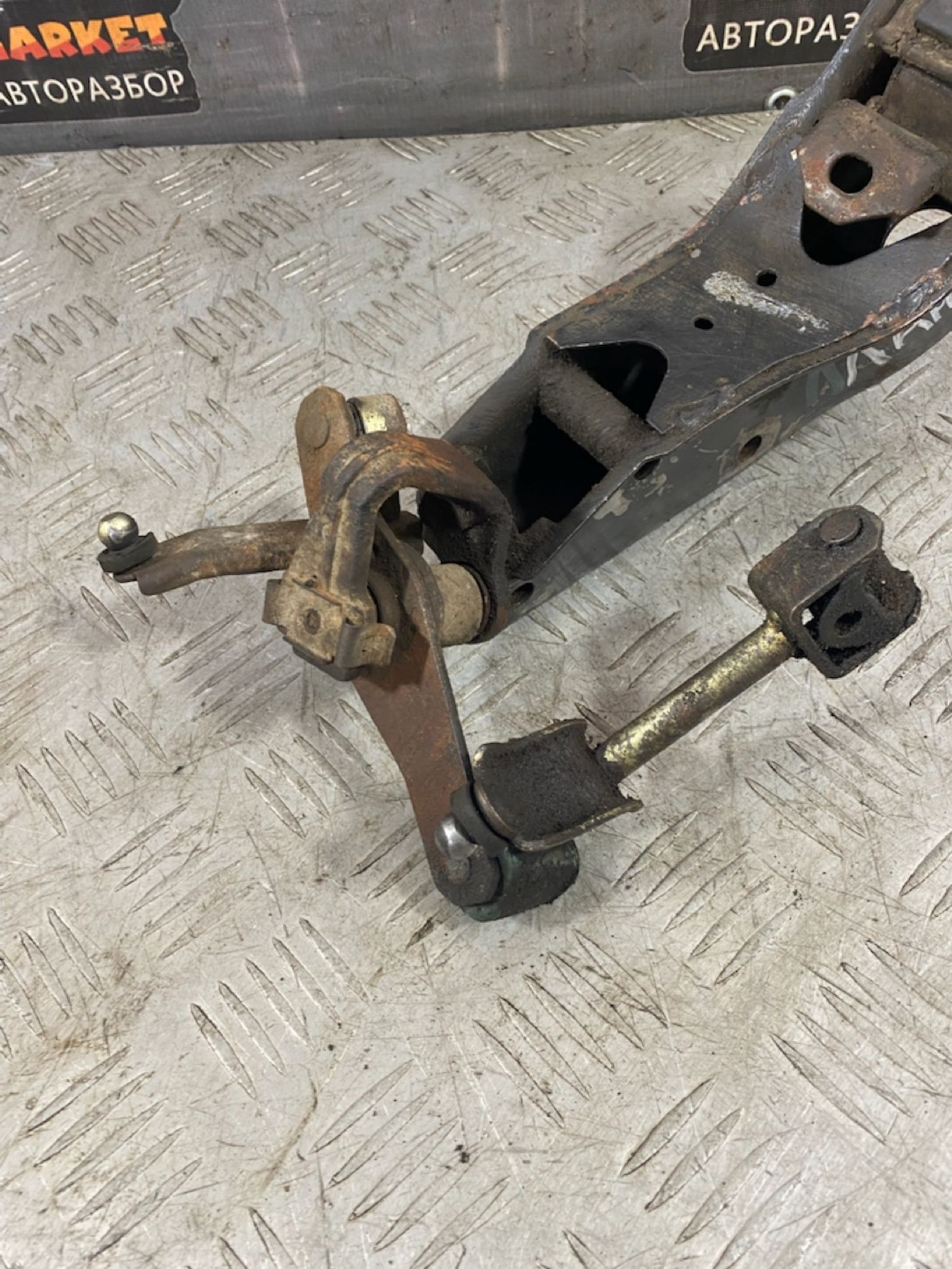https://ycs.partsauto.market/partsauto-images/thmbs/userImages/7493bedda53ffbba18042670cc6fed05/part/4a67f9c2-3c6d-4841-a81c-214a944c13cb_1721663828607.jpg