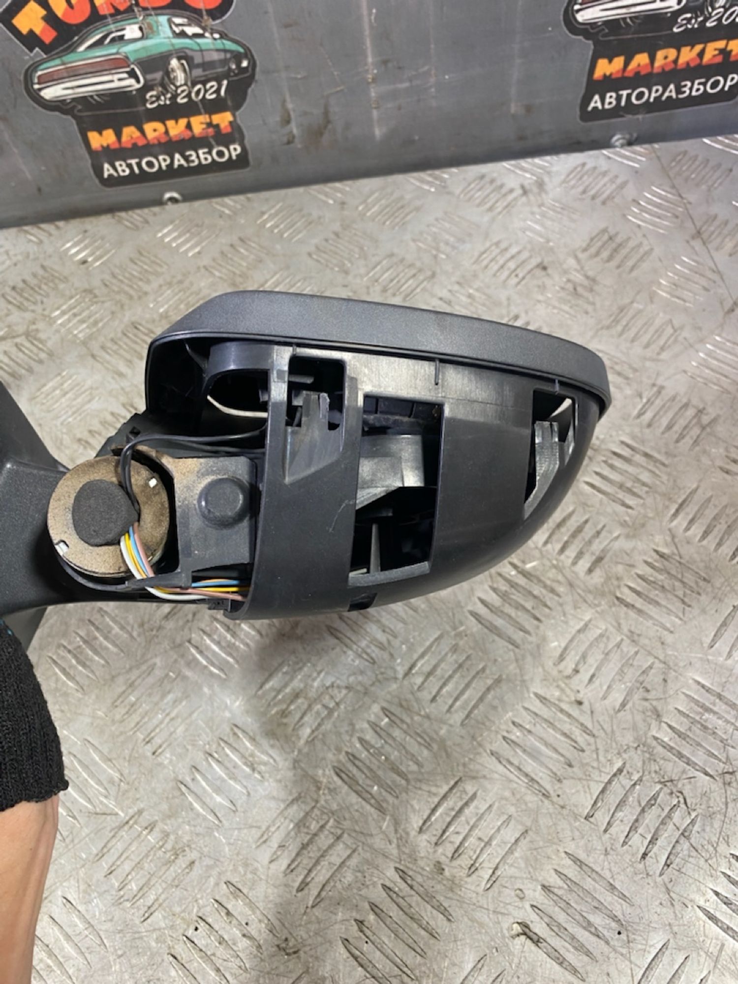 https://ycs.partsauto.market/partsauto-images/thmbs/userImages/7493bedda53ffbba18042670cc6fed05/part/4a99ac72-5285-40dd-990d-9a99ce3e6227_1721135562099.jpg