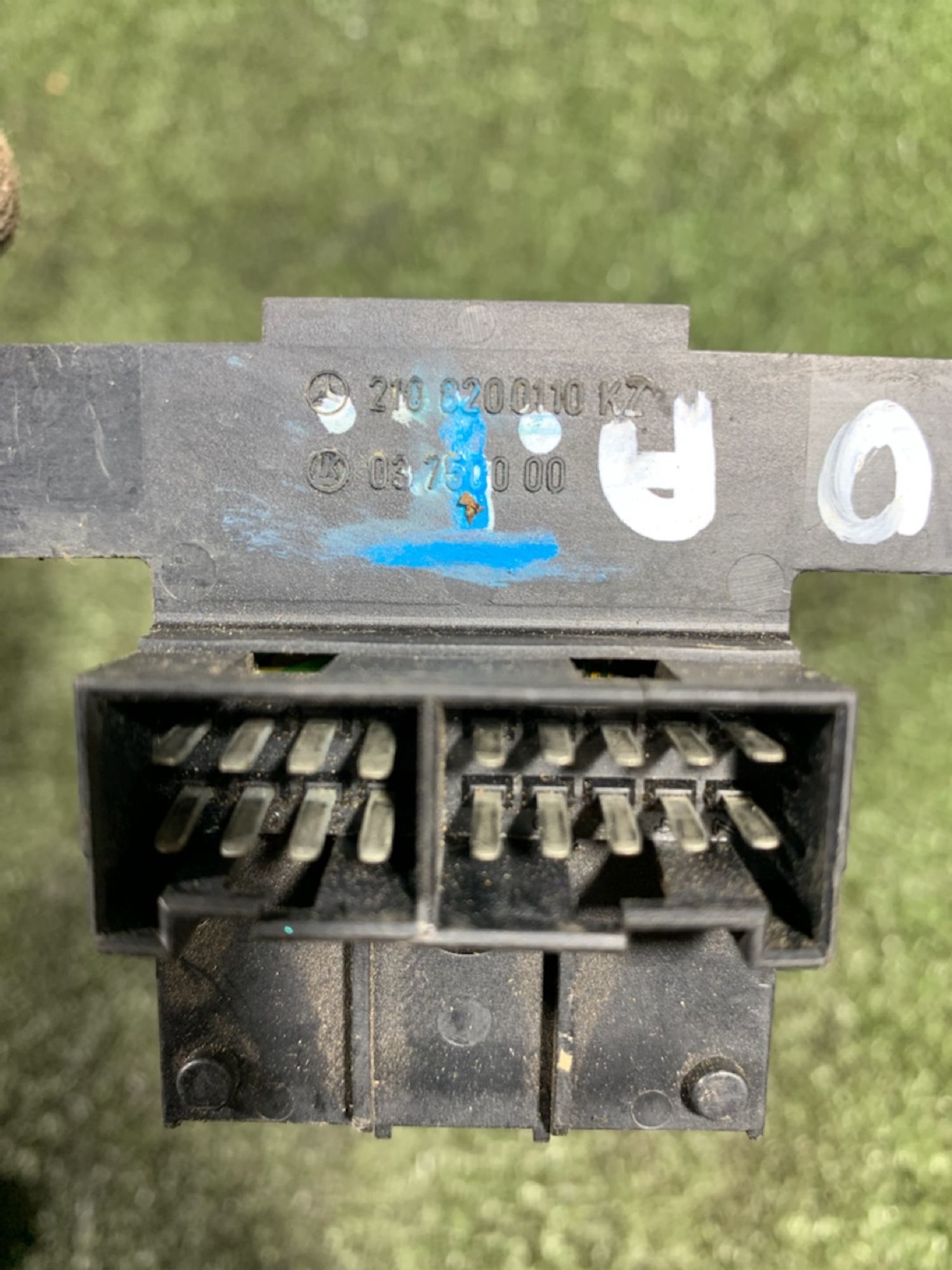 https://ycs.partsauto.market/partsauto-images/thmbs/userImages/7493bedda53ffbba18042670cc6fed05/part/4b5025cd-21ce-4357-b040-aaf0755e3bb1_1736410985048.jpg