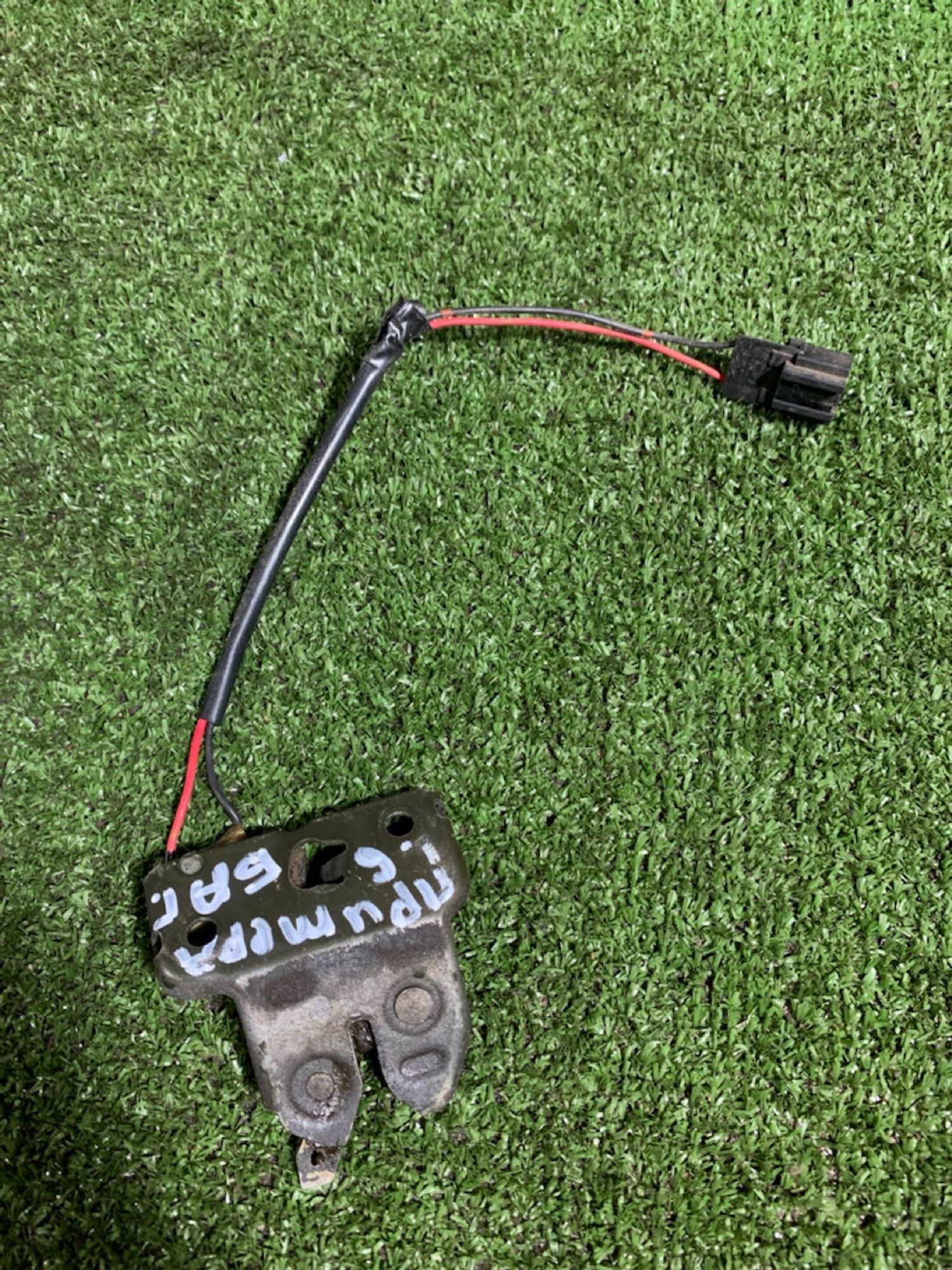 https://ycs.partsauto.market/partsauto-images/thmbs/userImages/7493bedda53ffbba18042670cc6fed05/part/4ce83e40-b292-40b0-8a69-3f2a6453211c_1731324538461.jpg