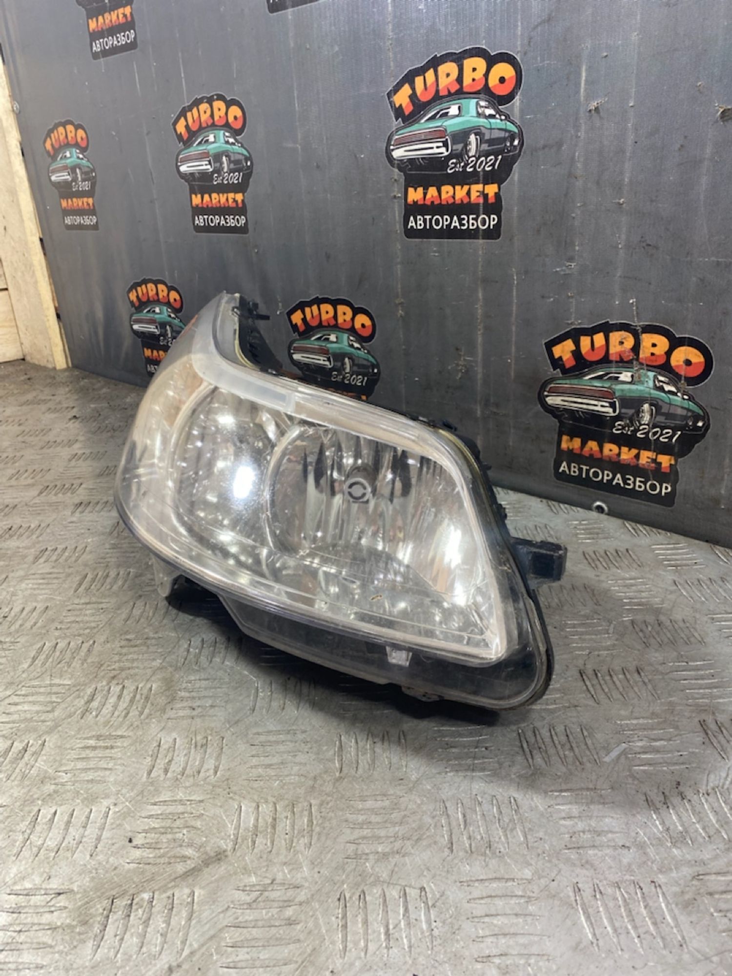 https://ycs.partsauto.market/partsauto-images/thmbs/userImages/7493bedda53ffbba18042670cc6fed05/part/4cfc56aa-e660-4943-be6d-008805c7c984_1721830015107.jpg