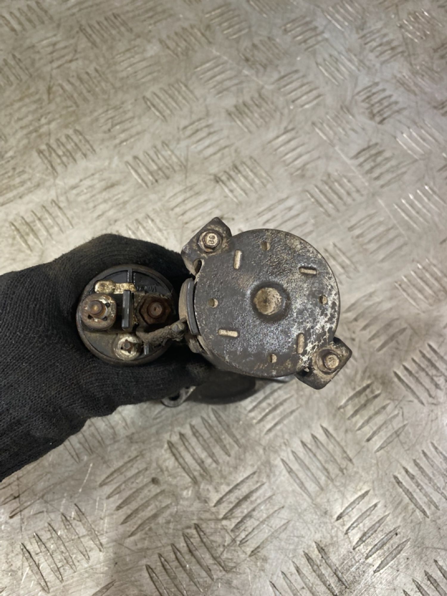 https://ycs.partsauto.market/partsauto-images/thmbs/userImages/7493bedda53ffbba18042670cc6fed05/part/4e0b1b77-6c21-4477-b47f-c602bccc693f_1721740073869.jpg