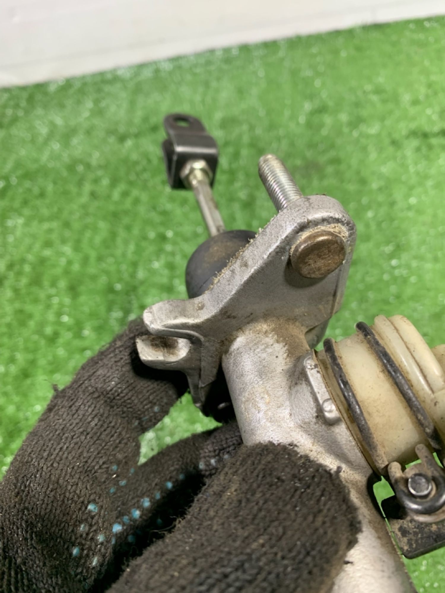 https://ycs.partsauto.market/partsauto-images/thmbs/userImages/7493bedda53ffbba18042670cc6fed05/part/4ec33675-4073-42d8-a0da-2f58b560b4fb_1739966410115.jpg