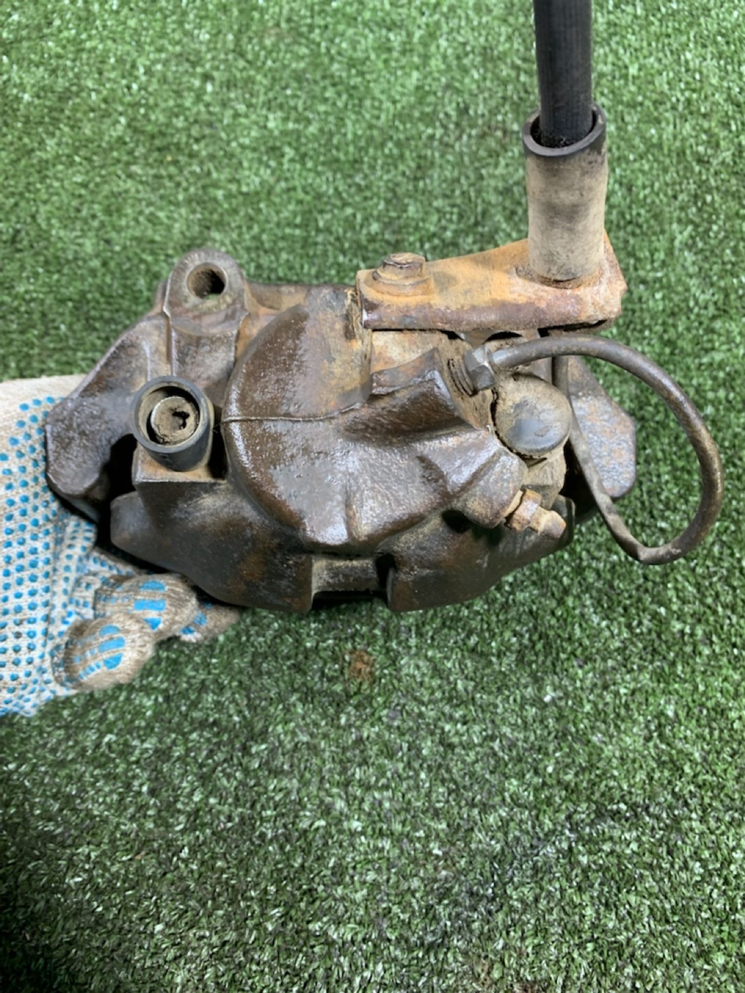 https://ycs.partsauto.market/partsauto-images/thmbs/userImages/7493bedda53ffbba18042670cc6fed05/part/4f5d9225-e414-4eb5-8a38-7aac0db9e380_1737115312321.jpg