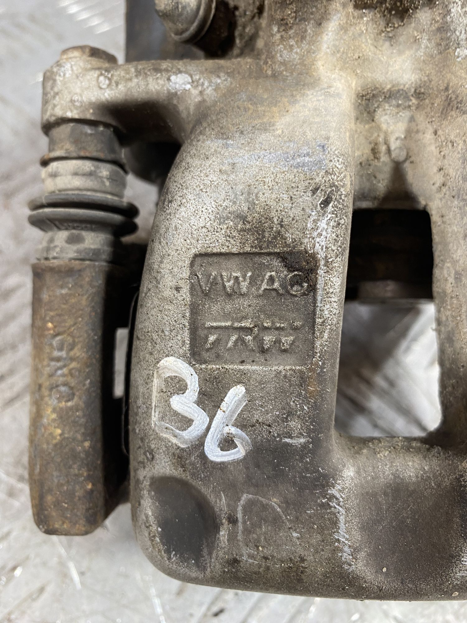 https://ycs.partsauto.market/partsauto-images/thmbs/userImages/7493bedda53ffbba18042670cc6fed05/part/508c4f49-90e7-4262-ac59-f2c4aa8964f5_1718617354772.jpg