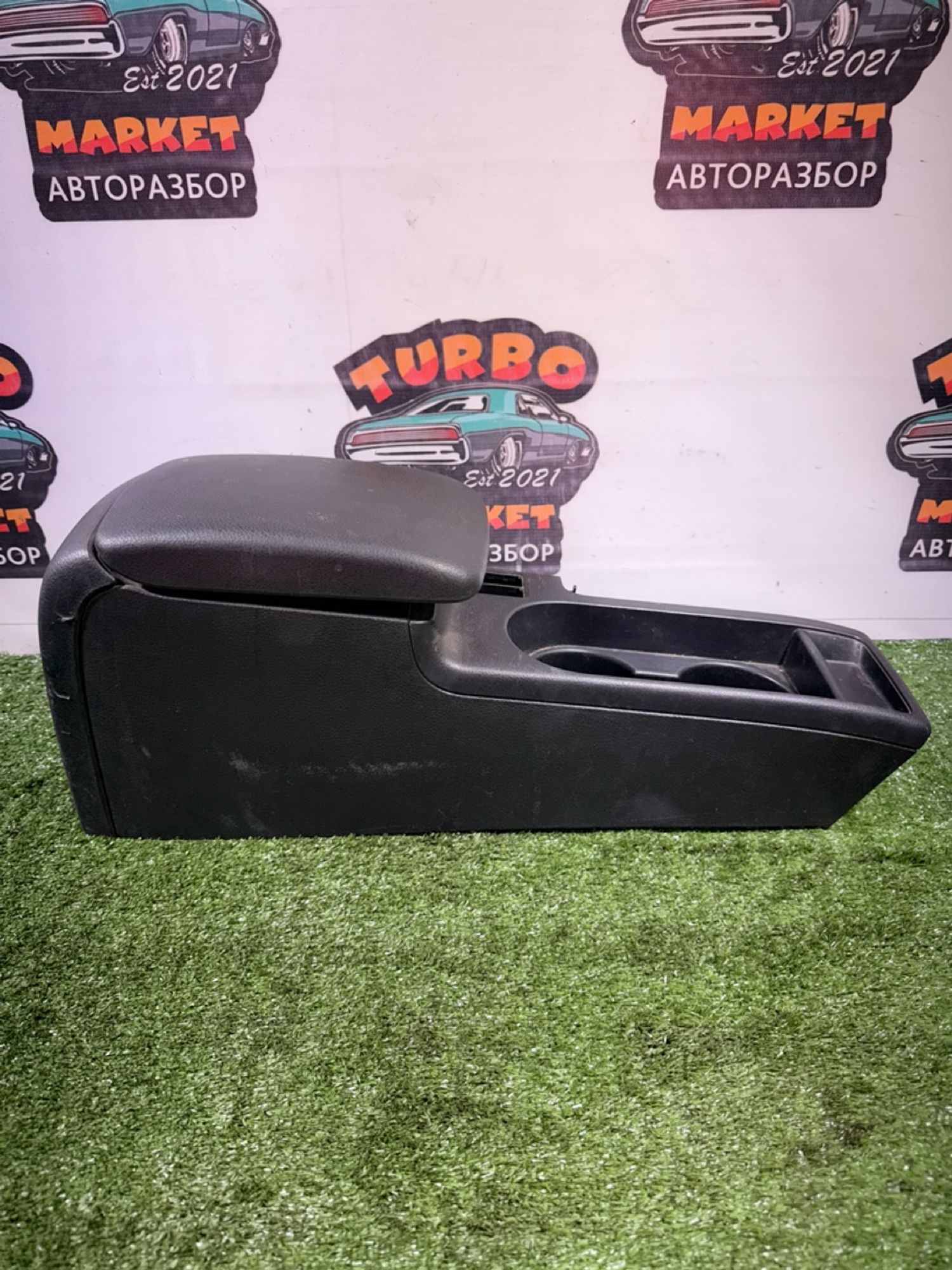 https://ycs.partsauto.market/partsauto-images/thmbs/userImages/7493bedda53ffbba18042670cc6fed05/part/5302e06c-0543-49b8-844f-a753a8a922d9_1740488339116.jpg