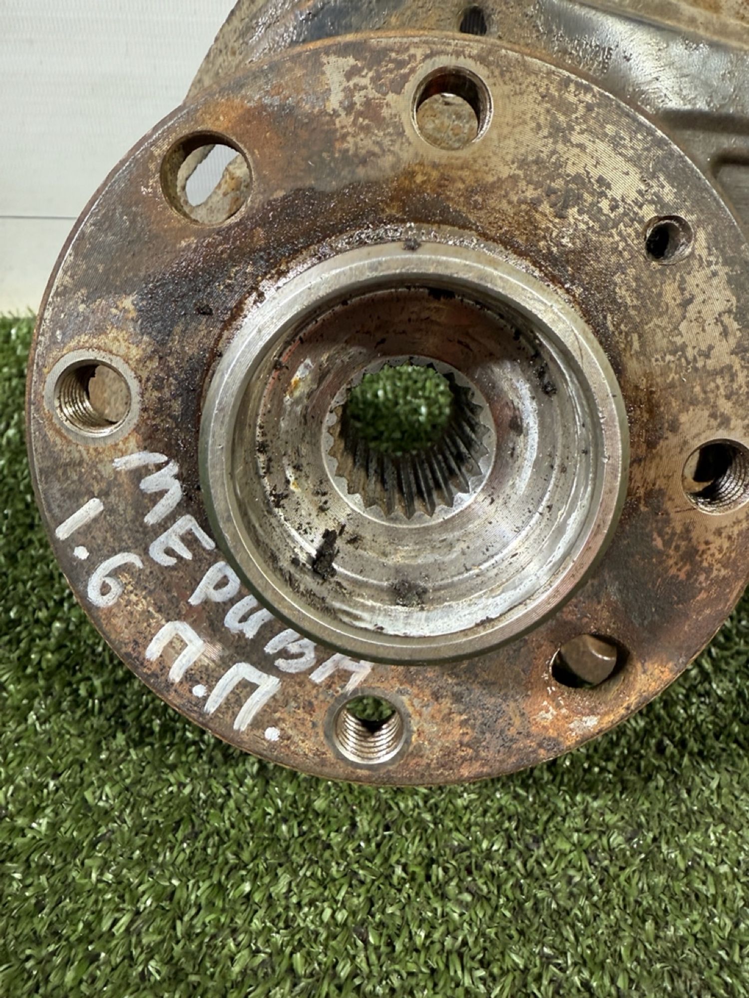 https://ycs.partsauto.market/partsauto-images/thmbs/userImages/7493bedda53ffbba18042670cc6fed05/part/54026456-29ad-4d89-a276-56c624488bd1_1737631372523.jpg