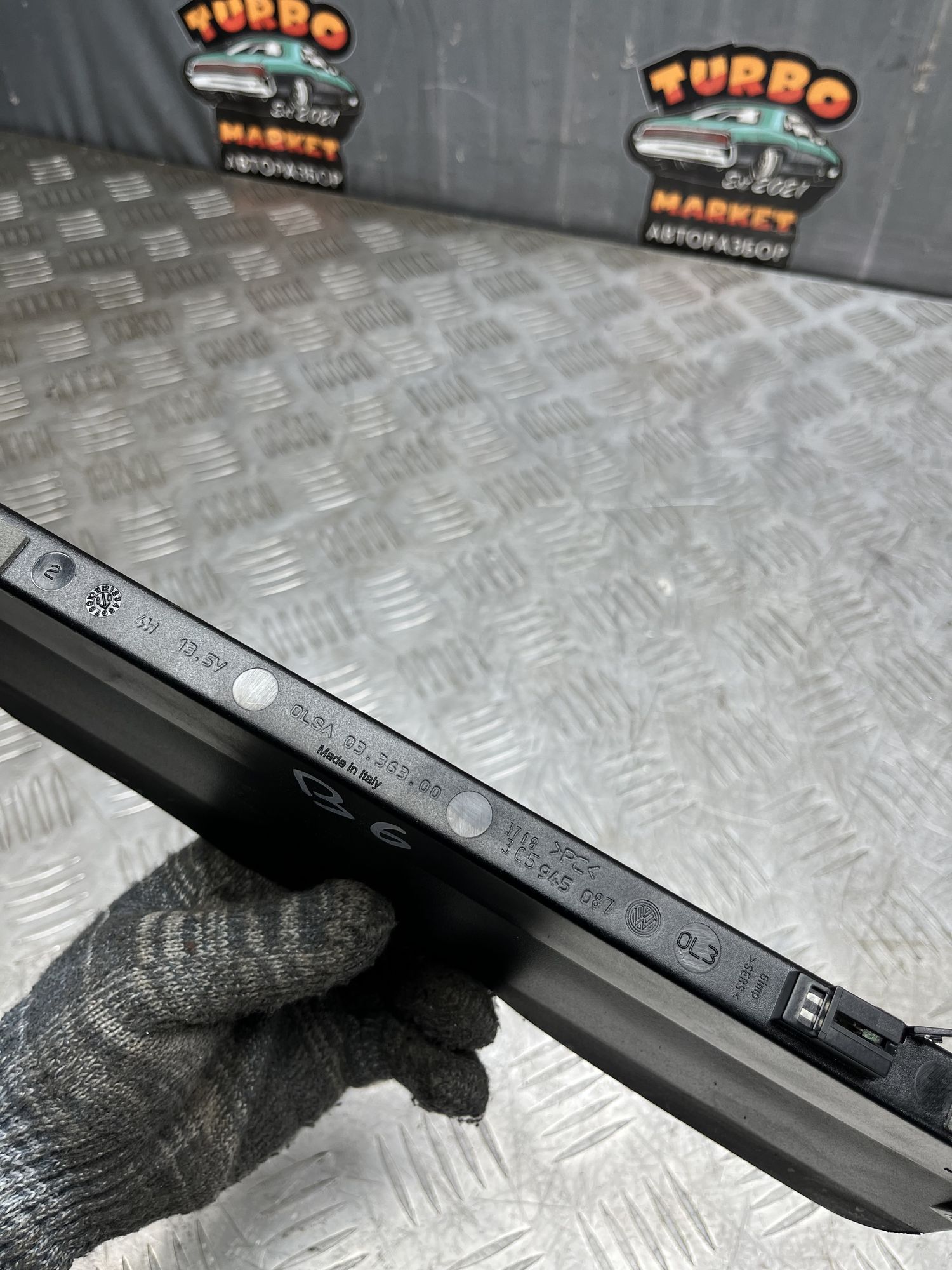 https://ycs.partsauto.market/partsauto-images/thmbs/userImages/7493bedda53ffbba18042670cc6fed05/part/55156b0c-7c51-4a2d-bb28-35d3435b643d_1717682479022.jpg