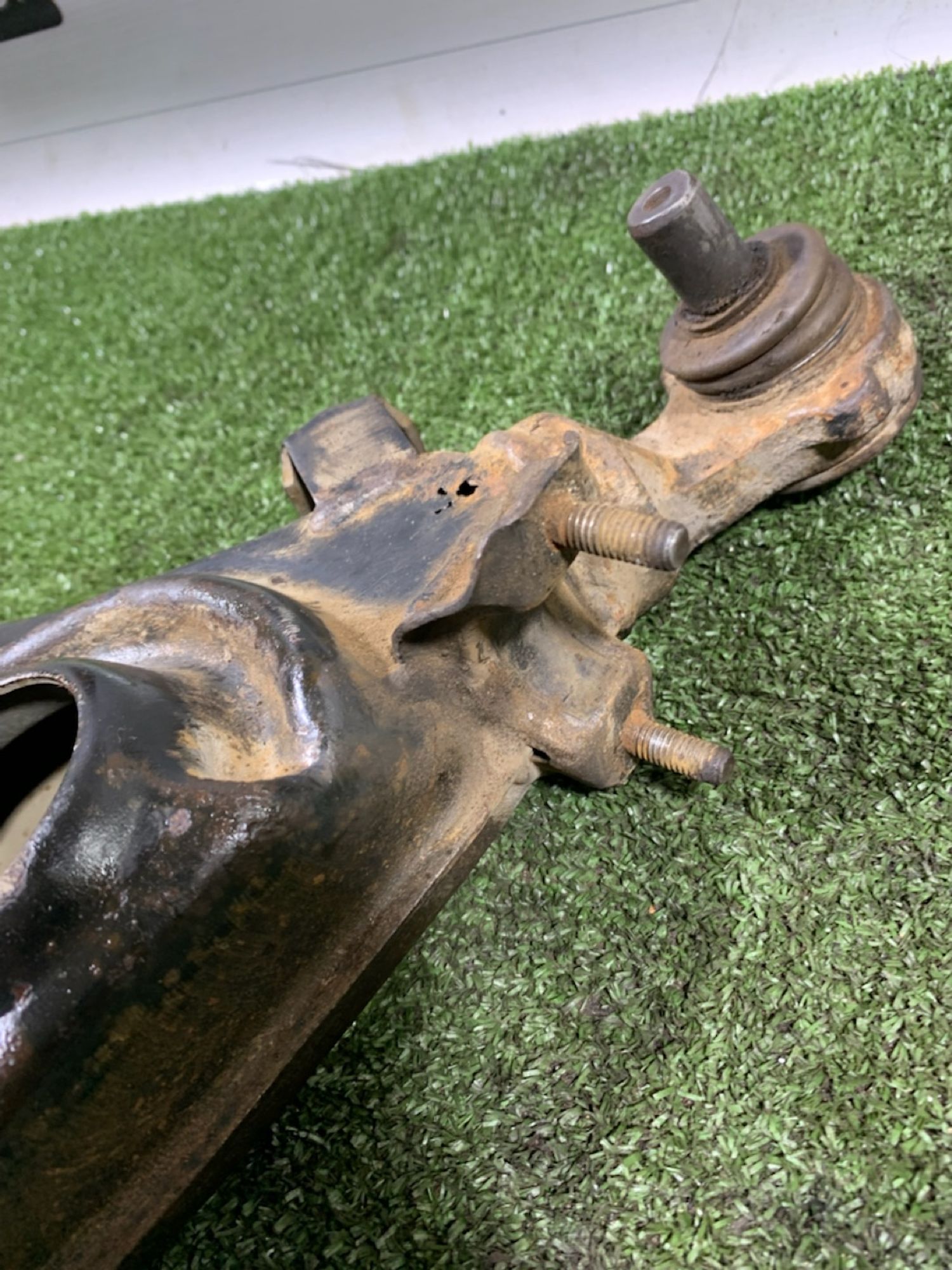 https://ycs.partsauto.market/partsauto-images/thmbs/userImages/7493bedda53ffbba18042670cc6fed05/part/55be3ea7-242c-40a8-b5ad-6a87ee61b41c_1735283790664.jpg