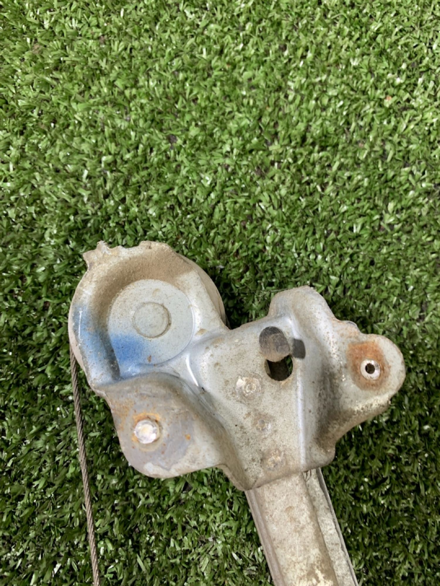 https://ycs.partsauto.market/partsauto-images/thmbs/userImages/7493bedda53ffbba18042670cc6fed05/part/56375160-8d67-4bed-b9c4-bf5cd2a3fda6_1736416147616.jpg