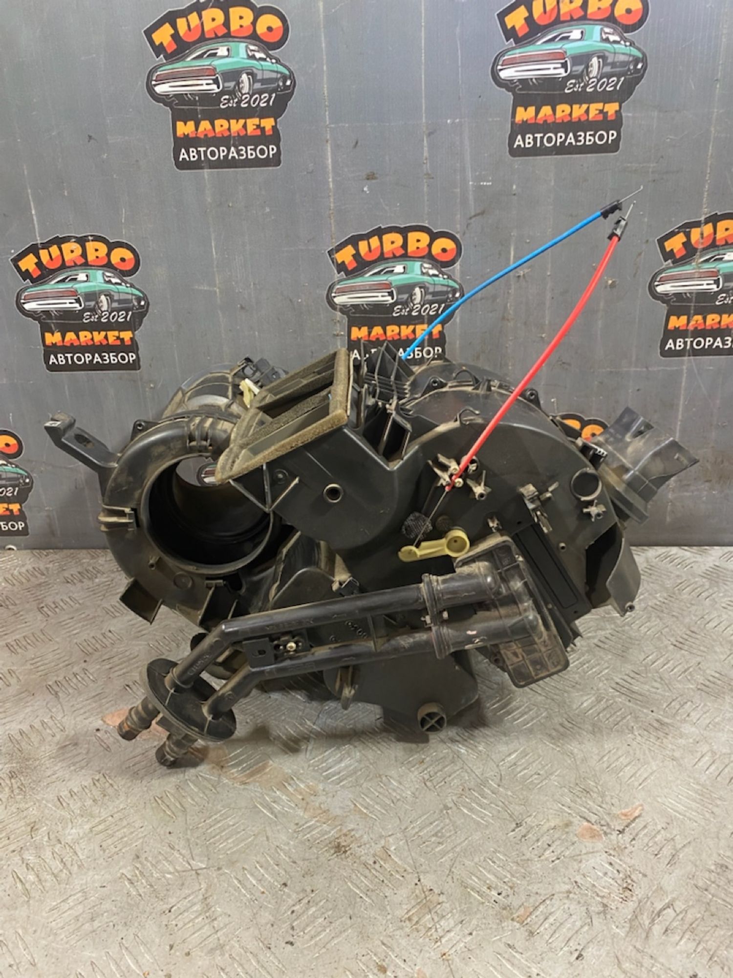 https://ycs.partsauto.market/partsauto-images/thmbs/userImages/7493bedda53ffbba18042670cc6fed05/part/568a1f85-788c-473a-b811-1f24fbded62a_1721828323058.jpg