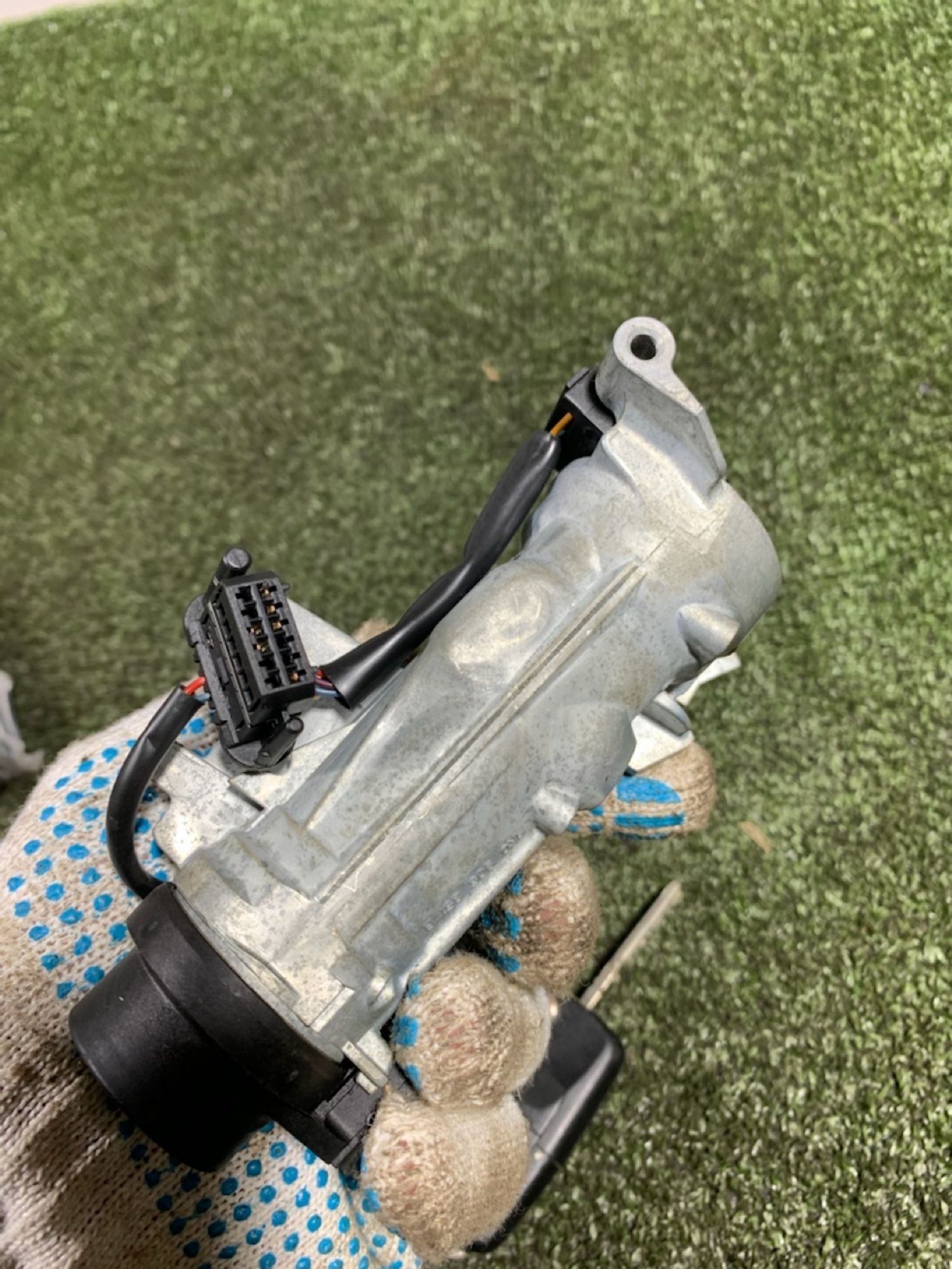 https://ycs.partsauto.market/partsauto-images/thmbs/userImages/7493bedda53ffbba18042670cc6fed05/part/56e5c1f0-4d16-479c-9cda-e57c51c9ddef_1738144088915.jpg
