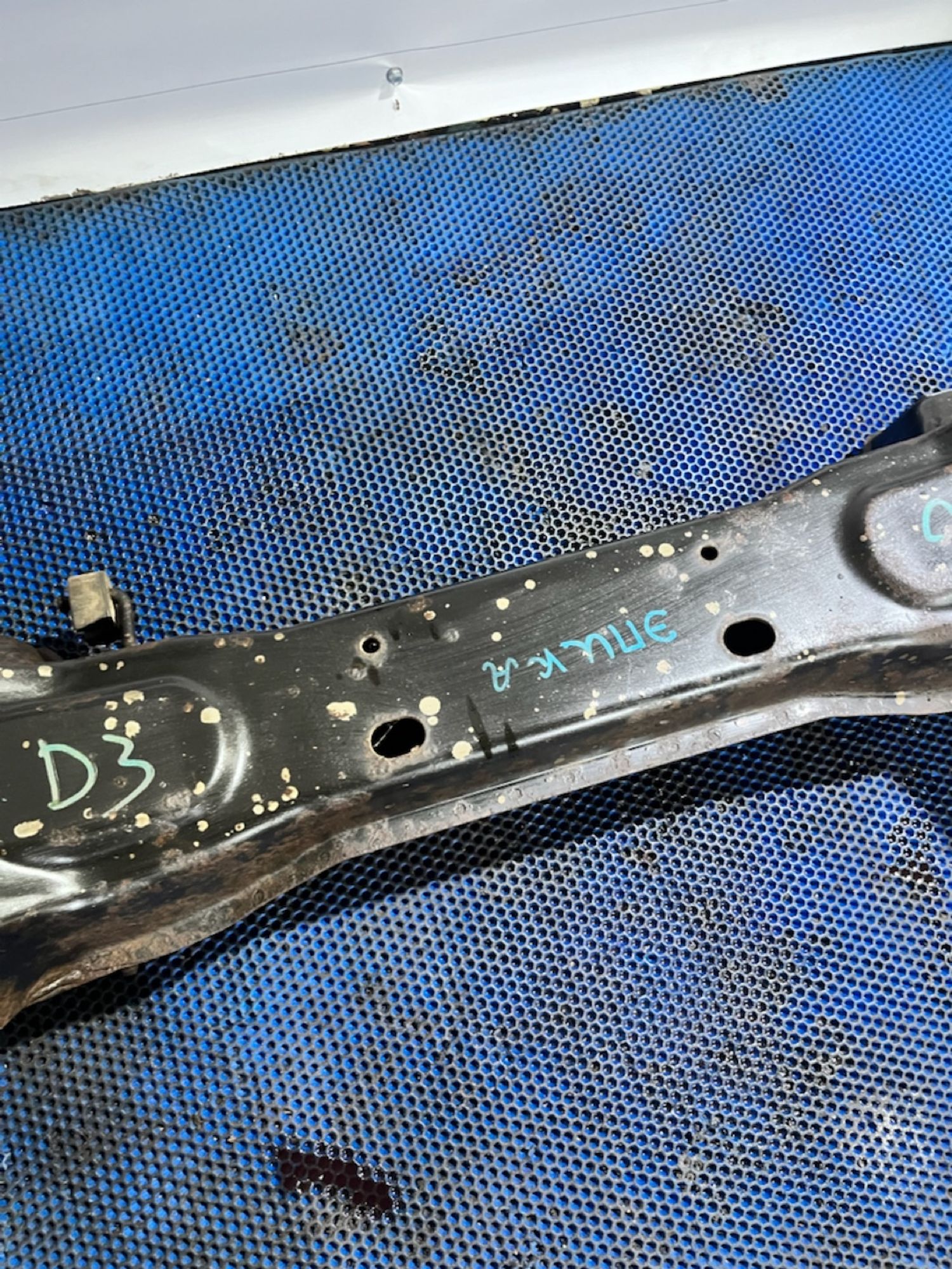 https://ycs.partsauto.market/partsauto-images/thmbs/userImages/7493bedda53ffbba18042670cc6fed05/part/580cc676-1945-4b80-b95f-38abcc0ba3fc_1731999645956.jpg