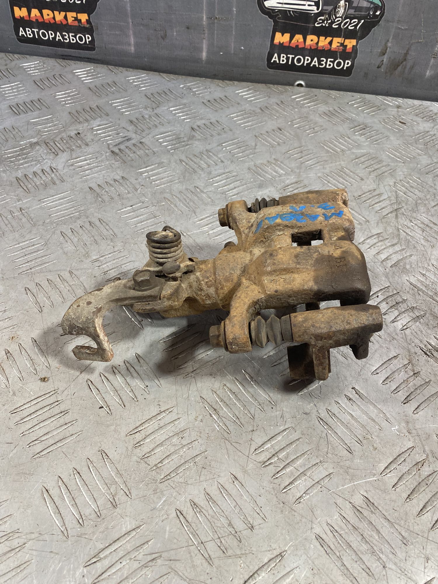 https://ycs.partsauto.market/partsauto-images/thmbs/userImages/7493bedda53ffbba18042670cc6fed05/part/58f19818-75ed-48b0-a426-be1c514af210_1720102786134.jpg