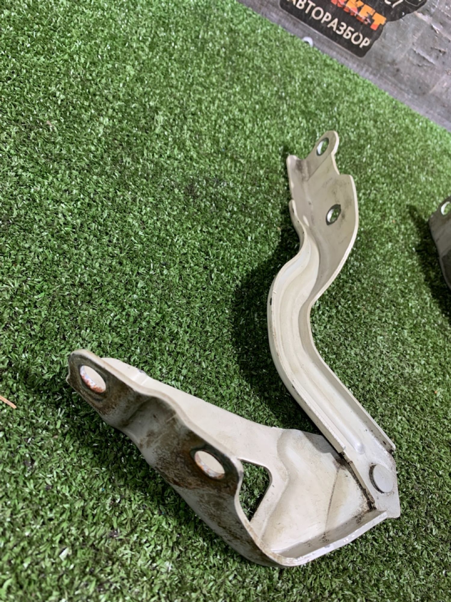 https://ycs.partsauto.market/partsauto-images/thmbs/userImages/7493bedda53ffbba18042670cc6fed05/part/59a72e82-7485-4eb2-a888-b4237351651c_1730661349125.jpg