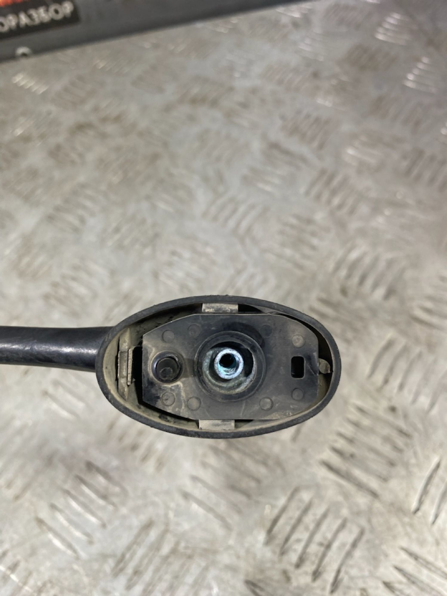 https://ycs.partsauto.market/partsauto-images/thmbs/userImages/7493bedda53ffbba18042670cc6fed05/part/5ae820b1-aad3-46e9-9099-2d199d0252eb_1721135911171.jpg