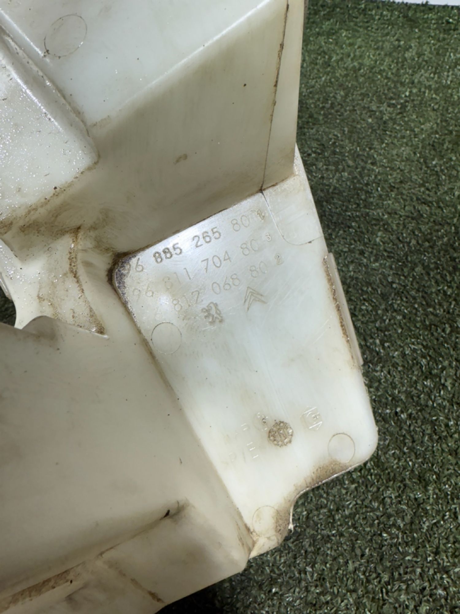 https://ycs.partsauto.market/partsauto-images/thmbs/userImages/7493bedda53ffbba18042670cc6fed05/part/5b8774b8-fa8f-4115-9312-7c4f58e727f0_1738830726024.jpg