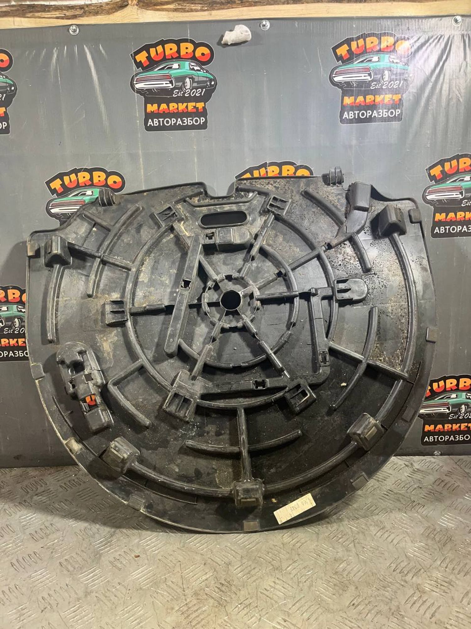 https://ycs.partsauto.market/partsauto-images/thmbs/userImages/7493bedda53ffbba18042670cc6fed05/part/5db1499b-e46a-4e43-b51c-36595194a822_1720017916888.jpg
