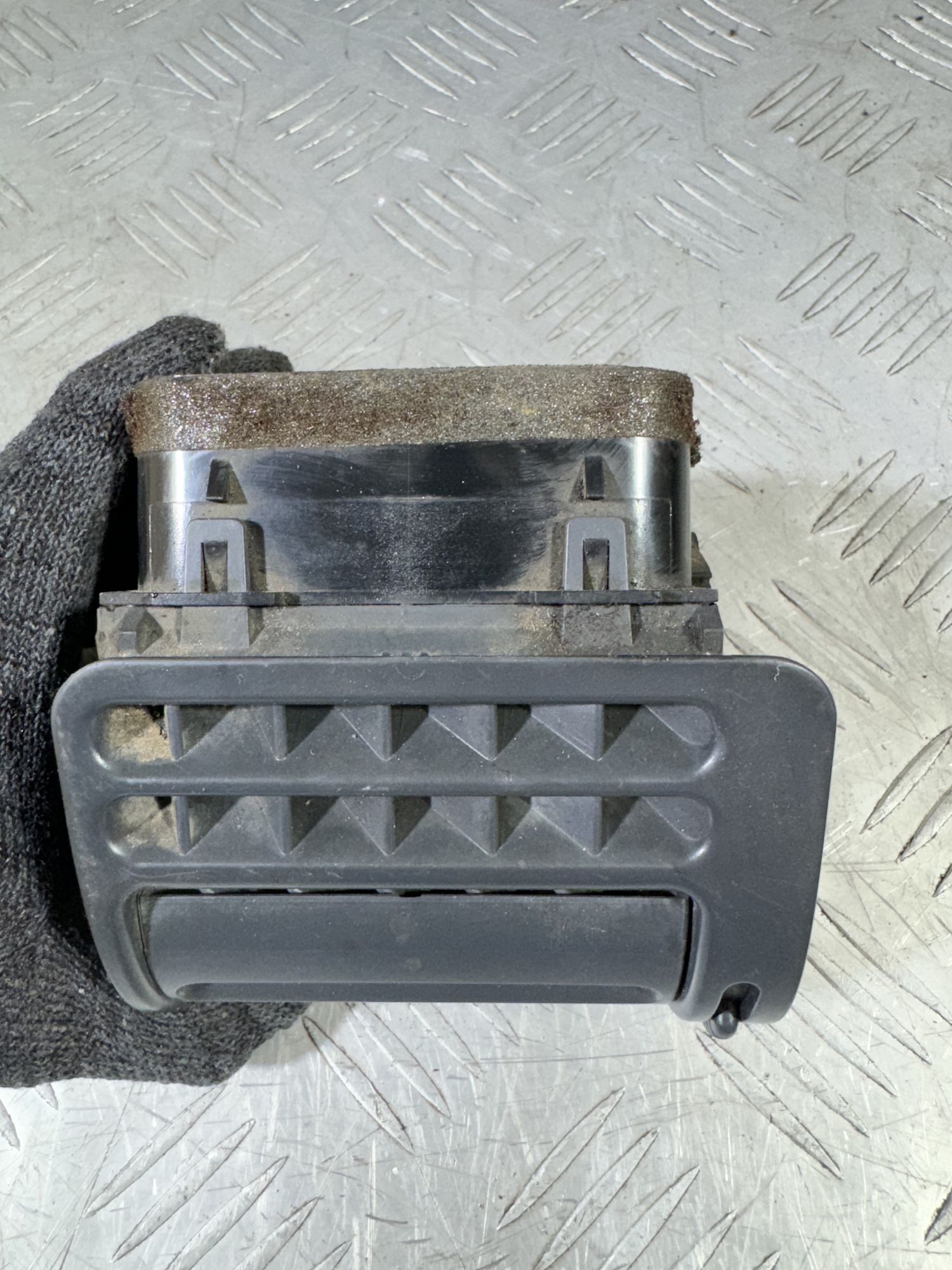 https://ycs.partsauto.market/partsauto-images/thmbs/userImages/7493bedda53ffbba18042670cc6fed05/part/5dd74ae6-c00e-4781-afa0-51ad63826f54_1718187263036.jpg