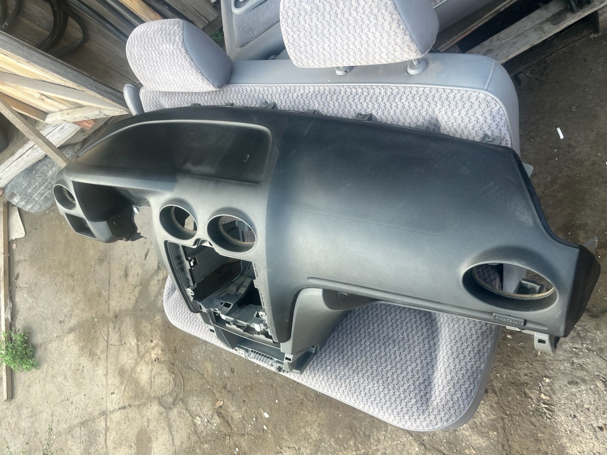 https://ycs.partsauto.market/partsauto-images/thmbs/userImages/7493bedda53ffbba18042670cc6fed05/part/5ecc495c-d39e-43d0-b6e3-c7d3e9a25334_1721220443341.jpg