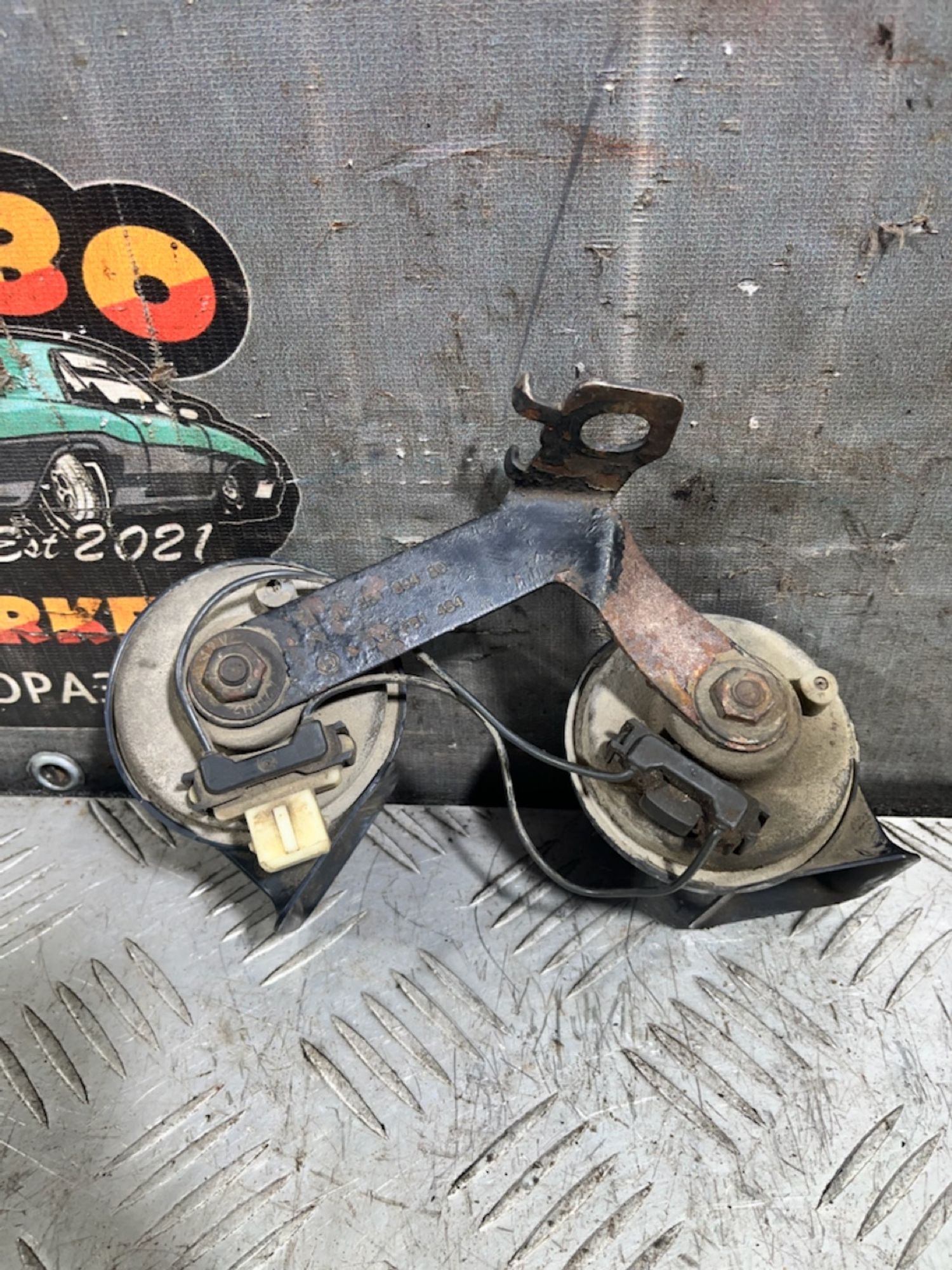 https://ycs.partsauto.market/partsauto-images/thmbs/userImages/7493bedda53ffbba18042670cc6fed05/part/613d4ed6-811a-4528-8253-d0fc1ea460d4_1729844862138.jpg