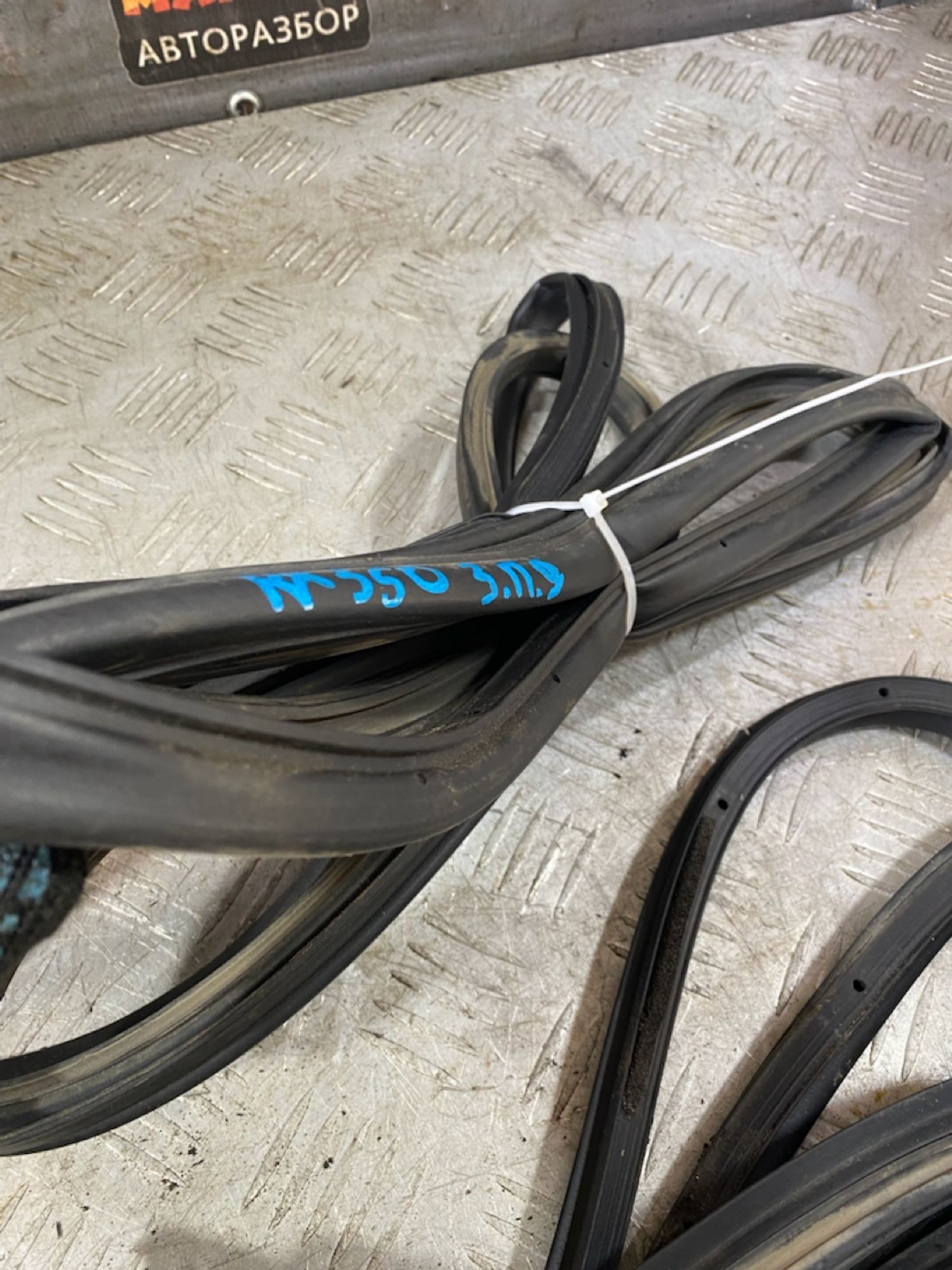 https://ycs.partsauto.market/partsauto-images/thmbs/userImages/7493bedda53ffbba18042670cc6fed05/part/62487998-7d4f-4438-8bd1-883f965b80ac_1722593996545.jpg