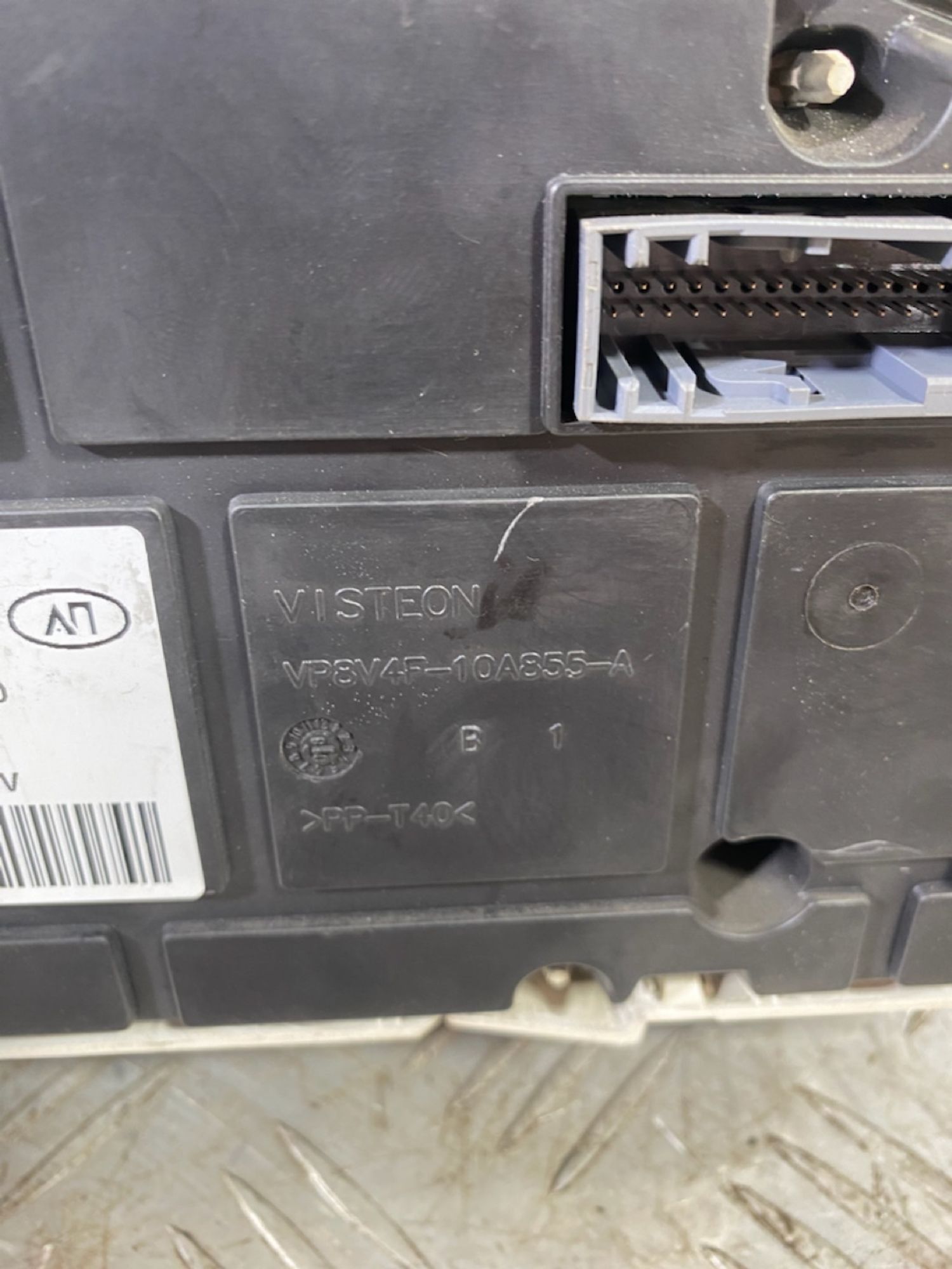 https://ycs.partsauto.market/partsauto-images/thmbs/userImages/7493bedda53ffbba18042670cc6fed05/part/6424b94a-d5b3-4dab-9b5c-8310ff9a811d_1720792205624.jpg