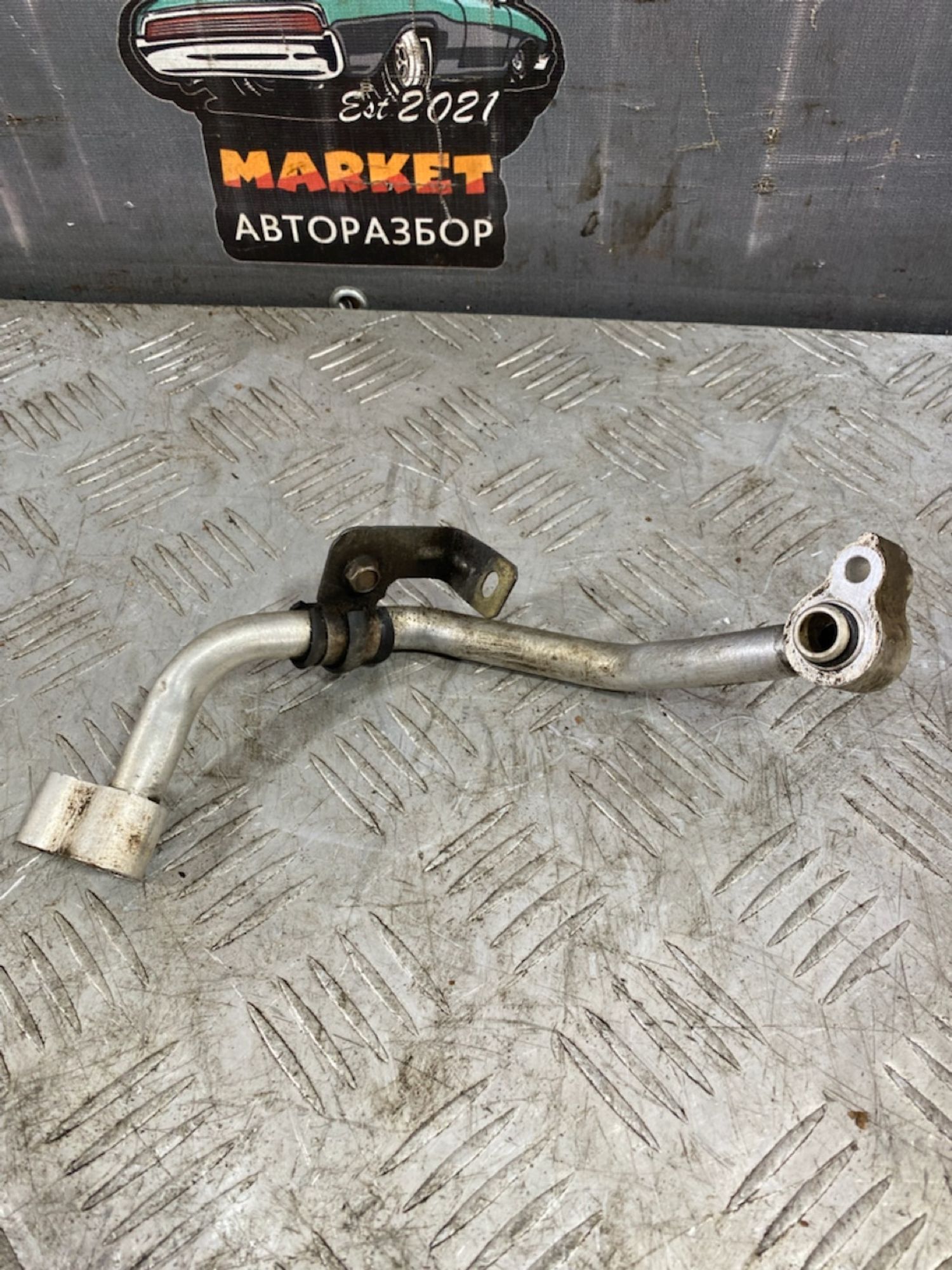 https://ycs.partsauto.market/partsauto-images/thmbs/userImages/7493bedda53ffbba18042670cc6fed05/part/664ea7bd-d9aa-4dd1-967a-b3e2d246d5a5_1720519780010.jpg