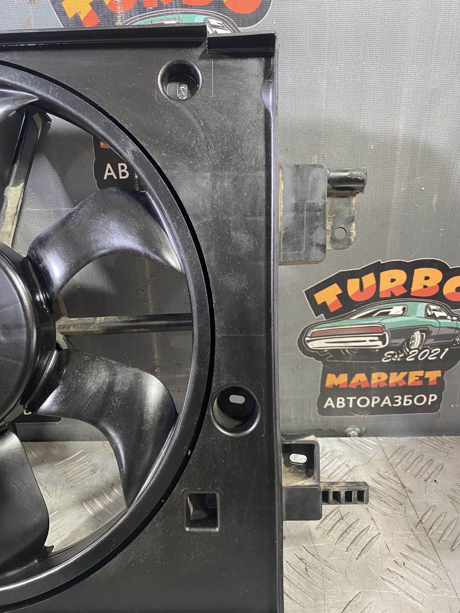 https://ycs.partsauto.market/partsauto-images/thmbs/userImages/7493bedda53ffbba18042670cc6fed05/part/6770a238-8bb6-4939-9ac9-6c3384b9be3a_1718890766402.jpg