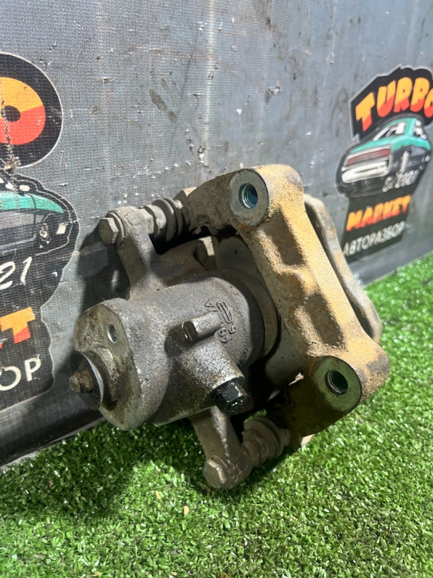 https://ycs.partsauto.market/partsauto-images/thmbs/userImages/7493bedda53ffbba18042670cc6fed05/part/684b89ad-c93b-42ba-aeba-827333ebbef3_1730385400982.jpg