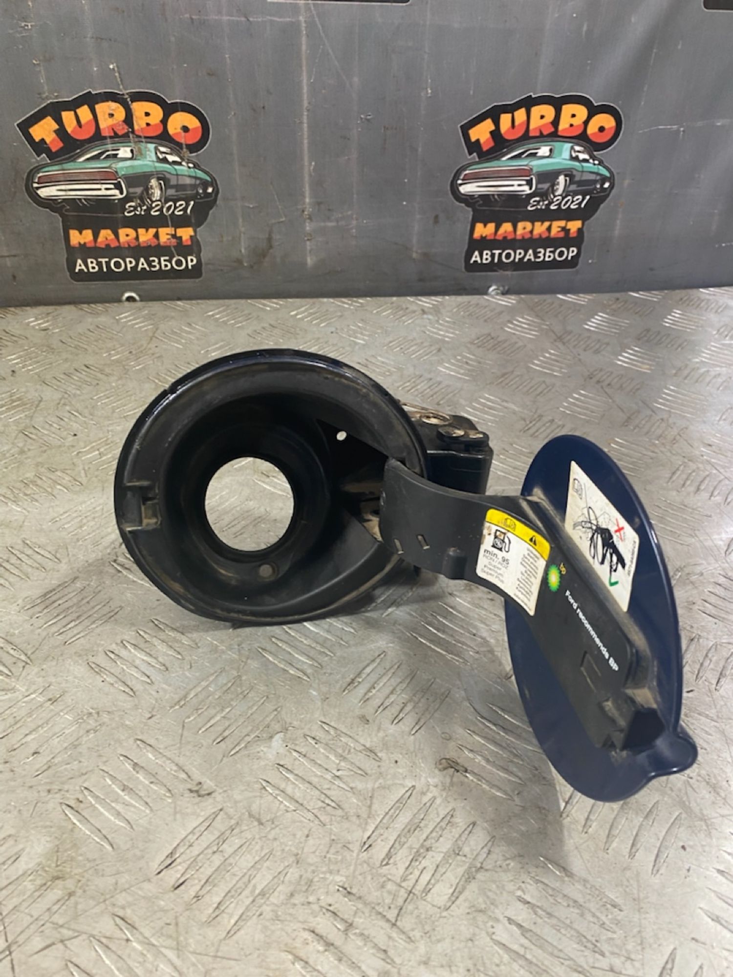 https://ycs.partsauto.market/partsauto-images/thmbs/userImages/7493bedda53ffbba18042670cc6fed05/part/6e94c8d5-3e26-48f3-a5bd-74caeaac10e0_1721228446411.jpg