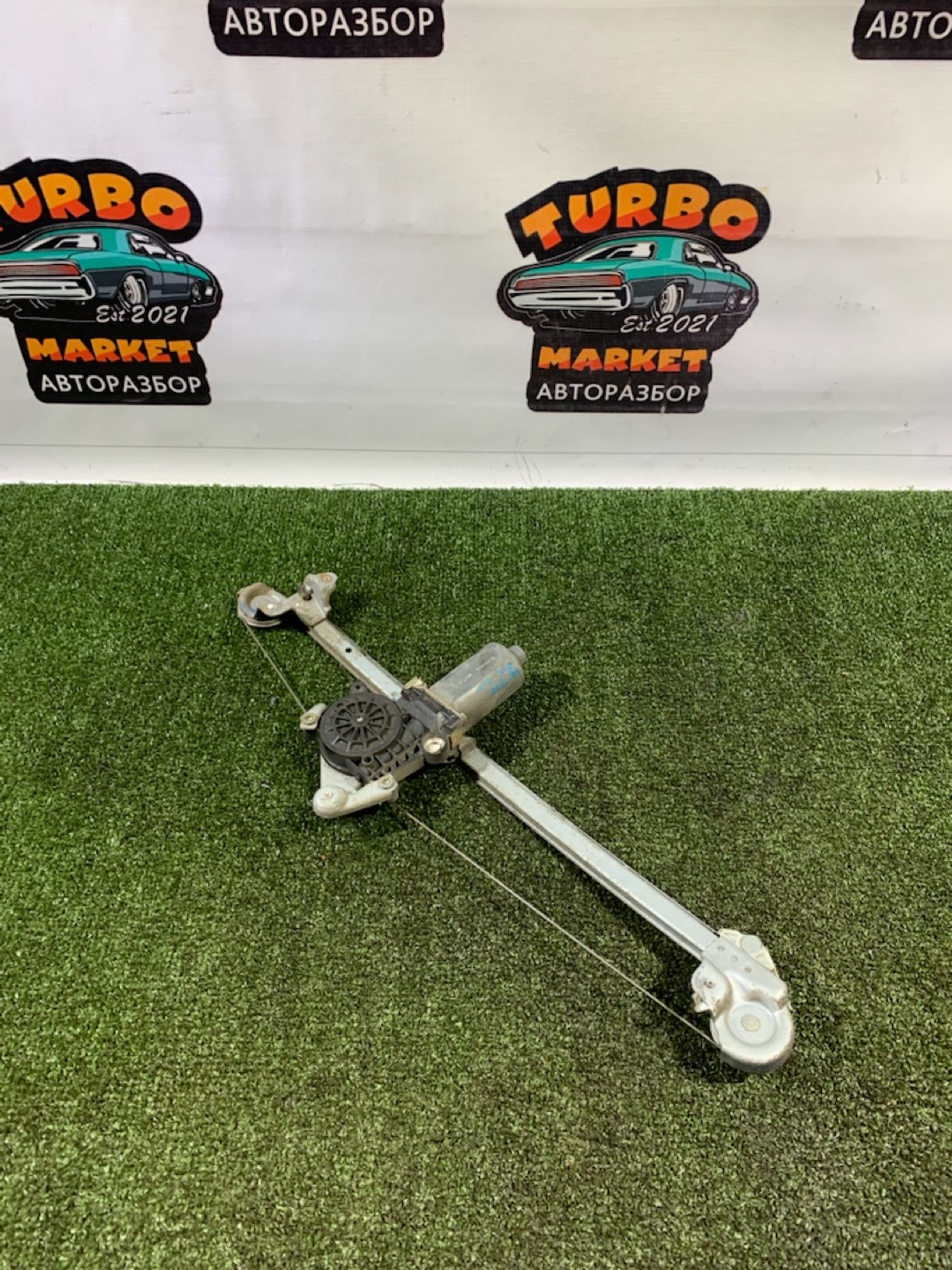 https://ycs.partsauto.market/partsauto-images/thmbs/userImages/7493bedda53ffbba18042670cc6fed05/part/7069892e-e174-4c2d-97a3-dd23ca40860f_1736416131664.jpg