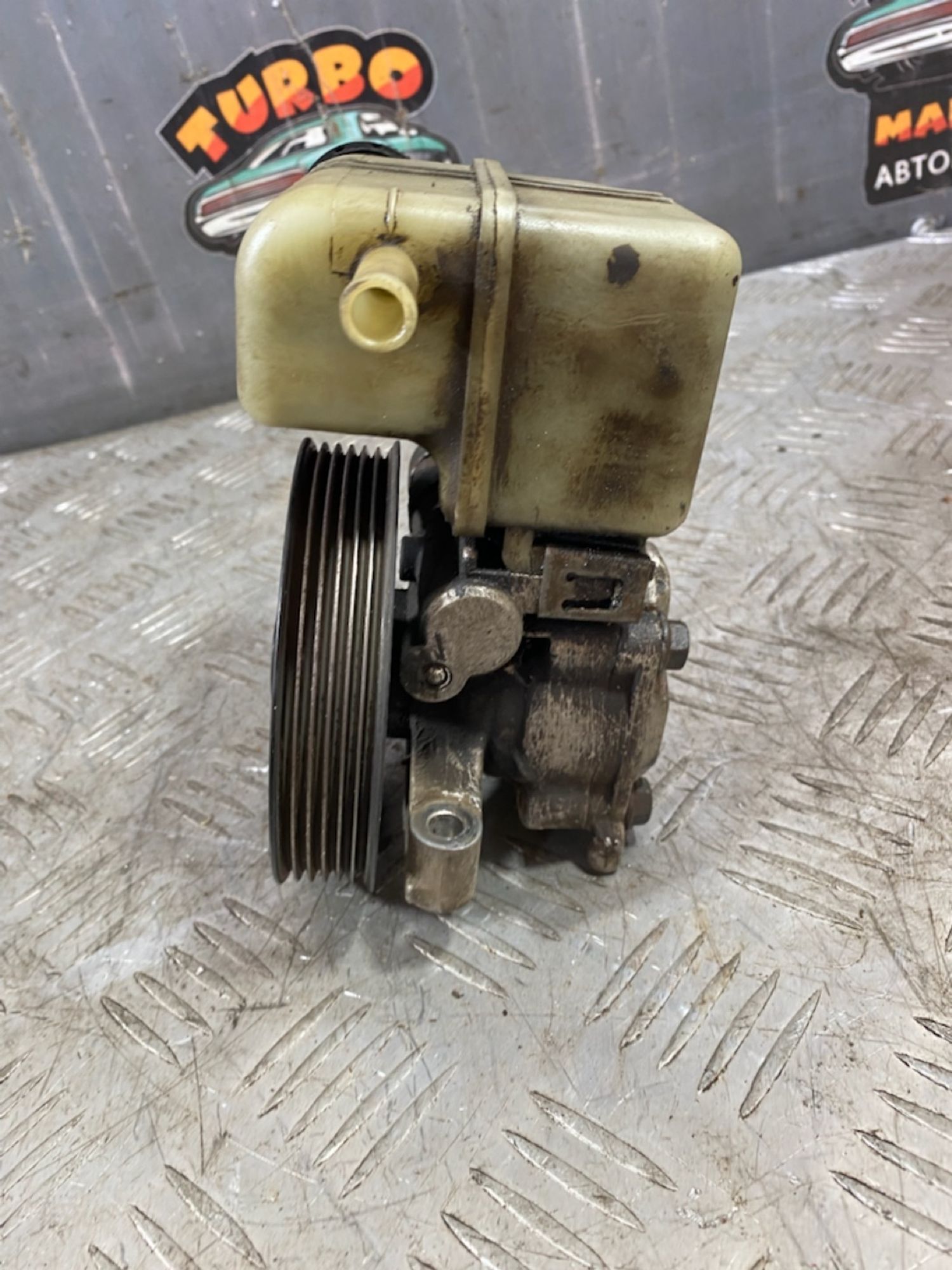 https://ycs.partsauto.market/partsauto-images/thmbs/userImages/7493bedda53ffbba18042670cc6fed05/part/70a86dbe-35da-4b01-a7a1-84203dfb51e8_1720448162076.jpg