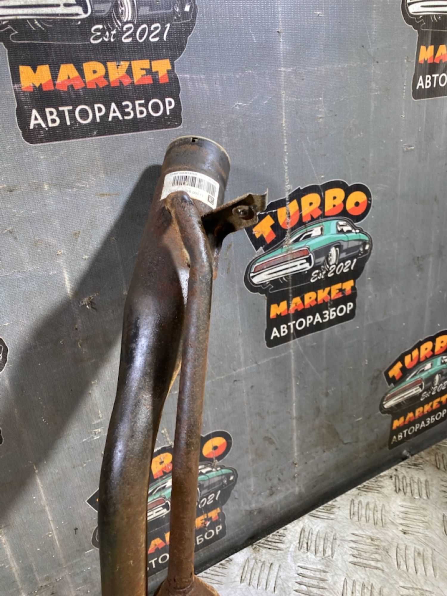 https://ycs.partsauto.market/partsauto-images/thmbs/userImages/7493bedda53ffbba18042670cc6fed05/part/721446c5-1010-46f7-a2d9-5ca3cec3d16d_1729002645162.jpg