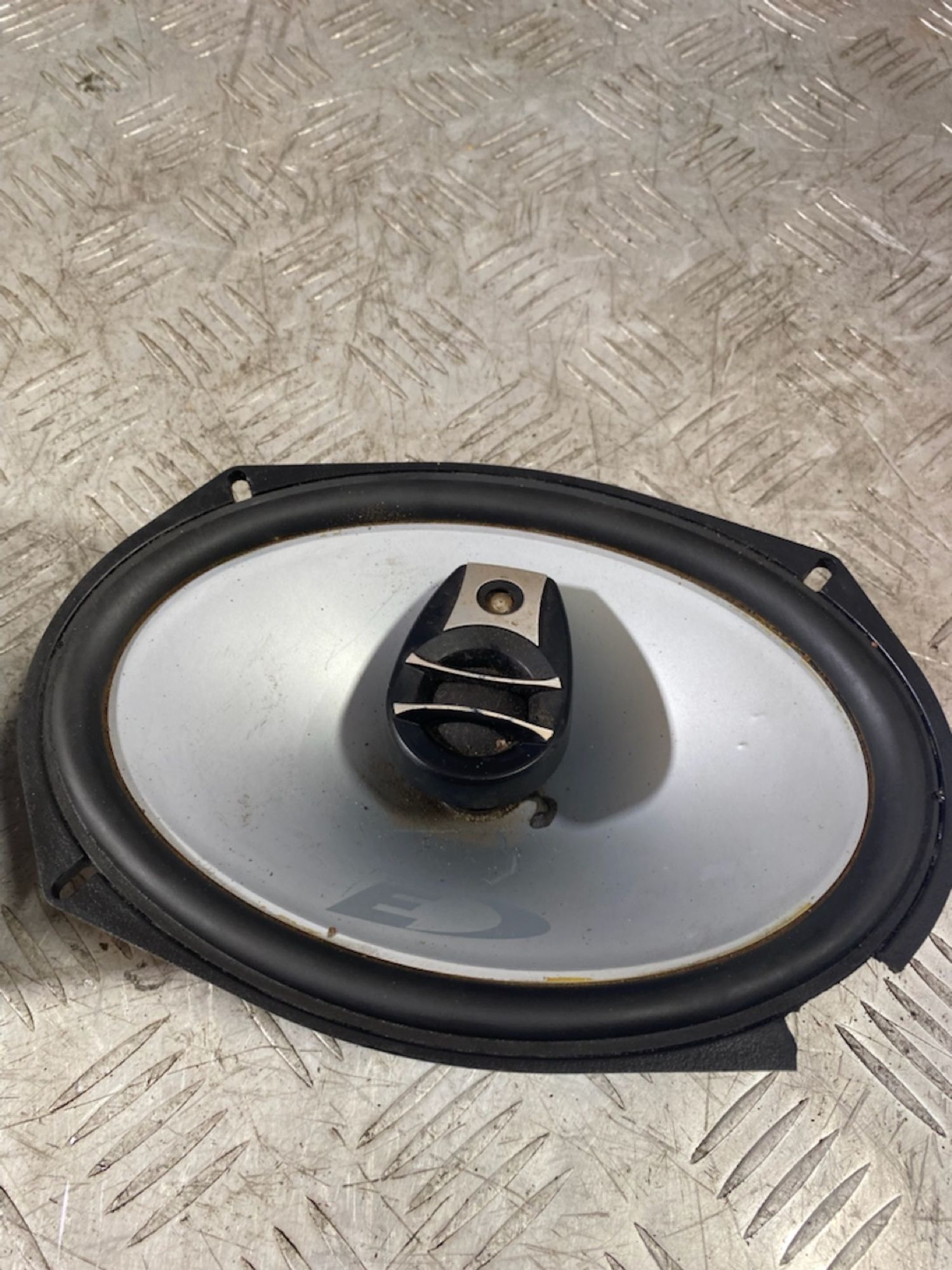 https://ycs.partsauto.market/partsauto-images/thmbs/userImages/7493bedda53ffbba18042670cc6fed05/part/726de053-eb0e-48d5-9698-25e3f9320dd0_1720526343720.jpg